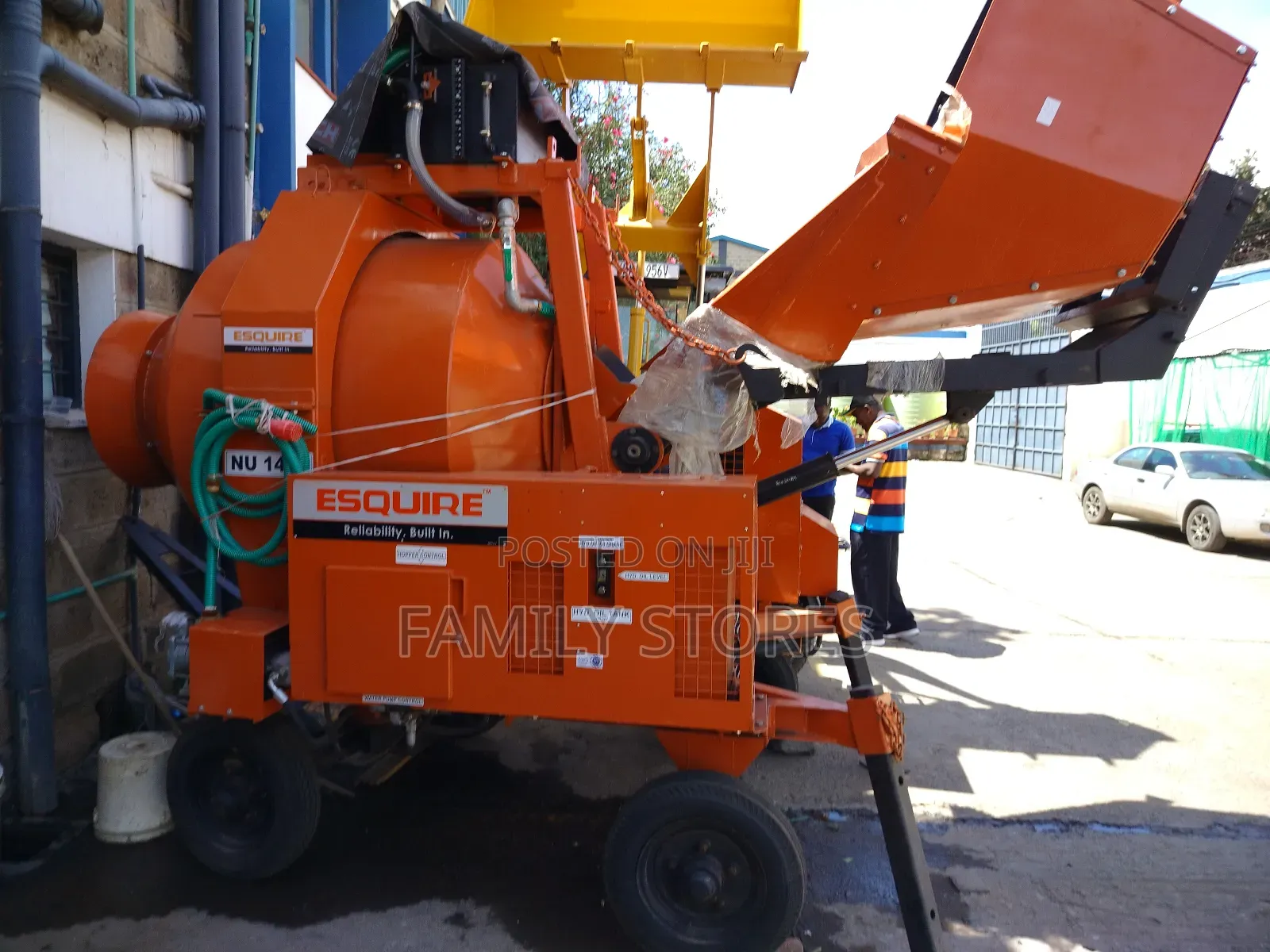 Esquire 700l Diesel Selfloading Concrete Mixer Machine
