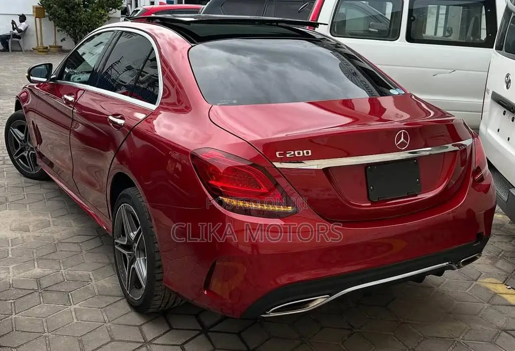 Mercedes-Benz C200 2018 Burgundy