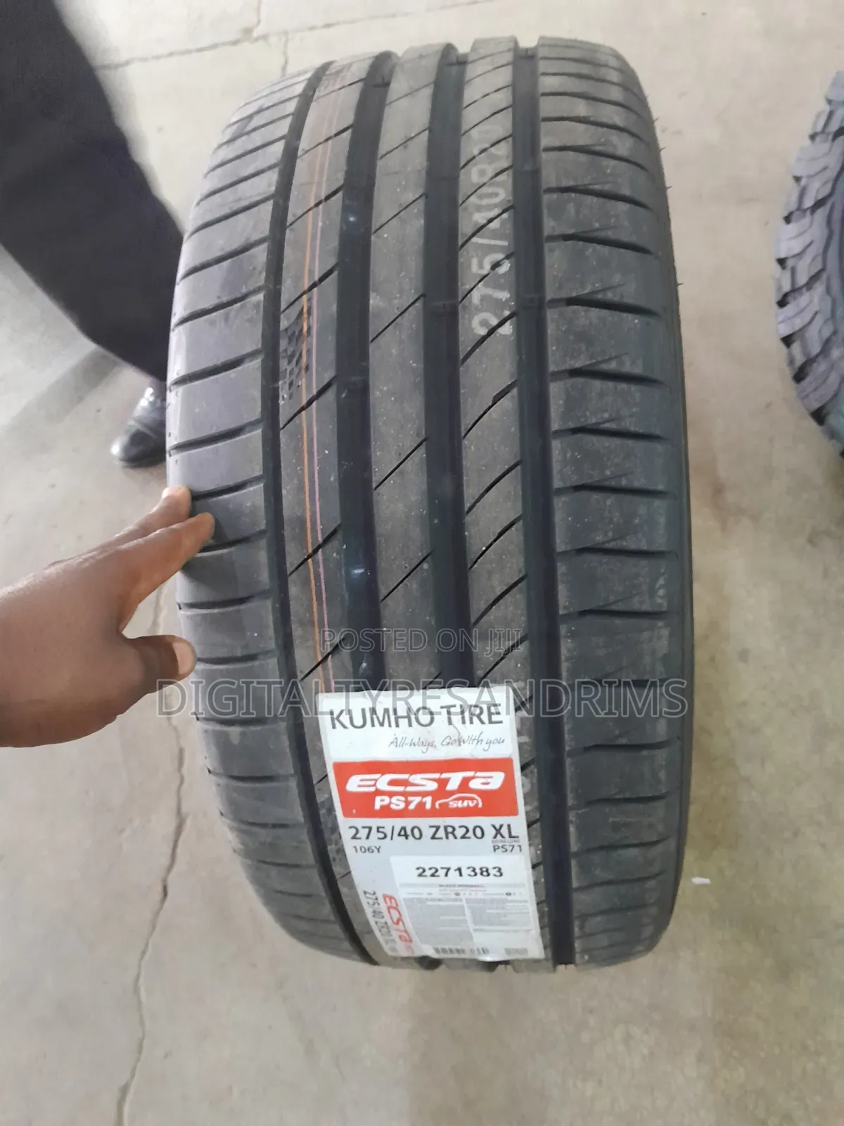 275/40r20 Kumho Tyres Brand New Made in Korea