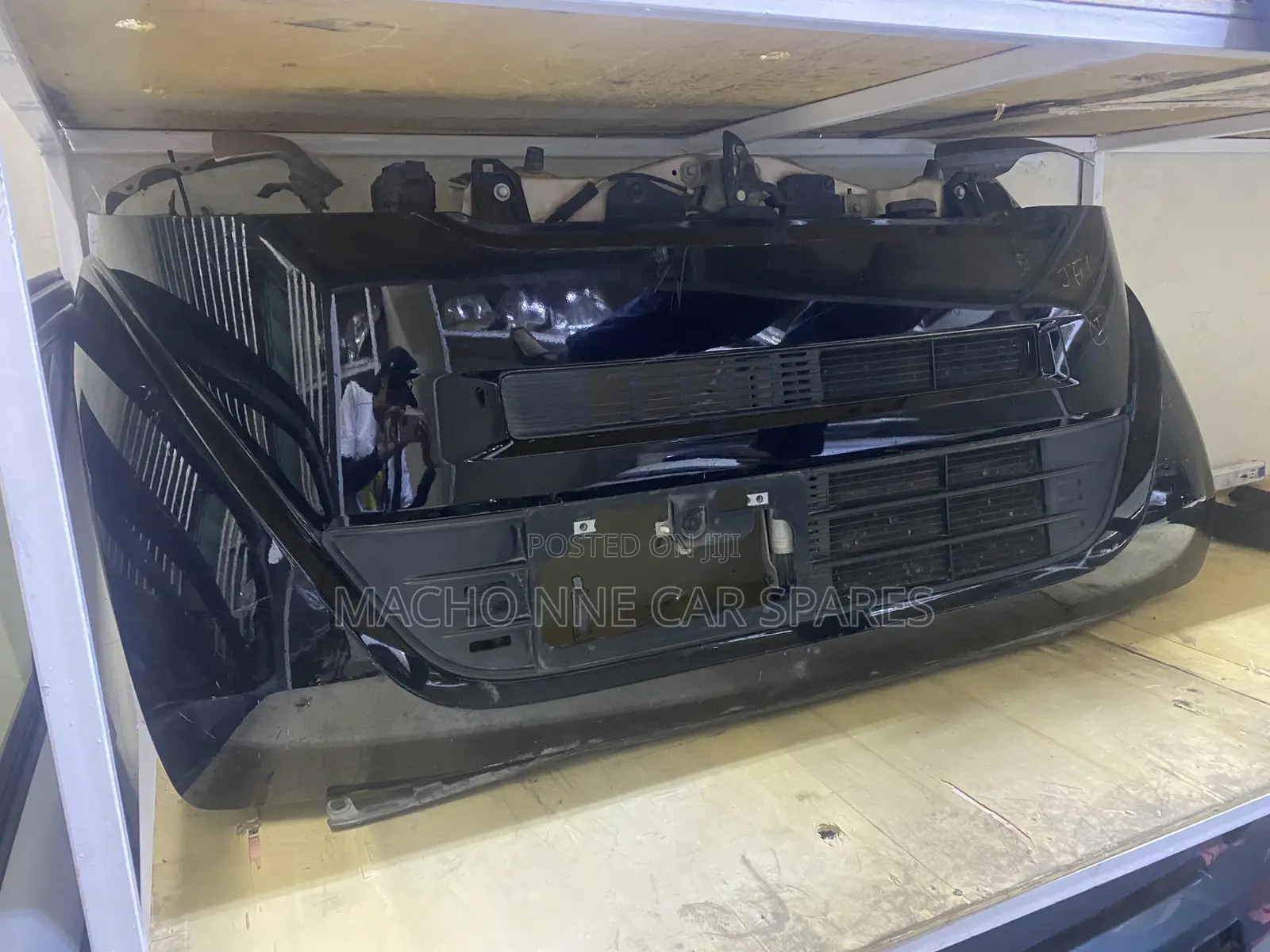 Honda N-Box 2013 Nosecut
