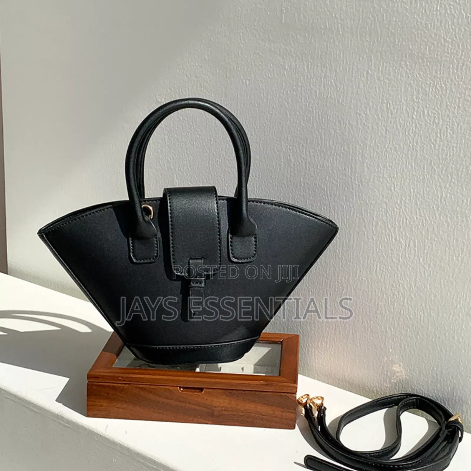Wing Shaped Bucket Bags