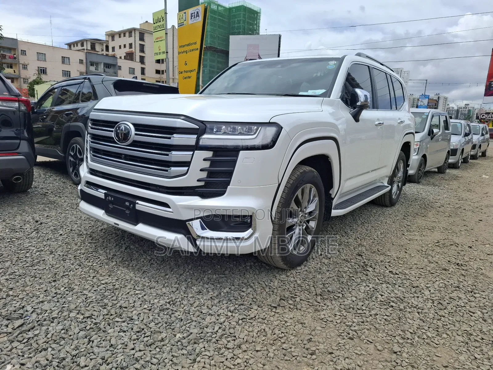 Toyota Land Cruiser Prado 2023 White