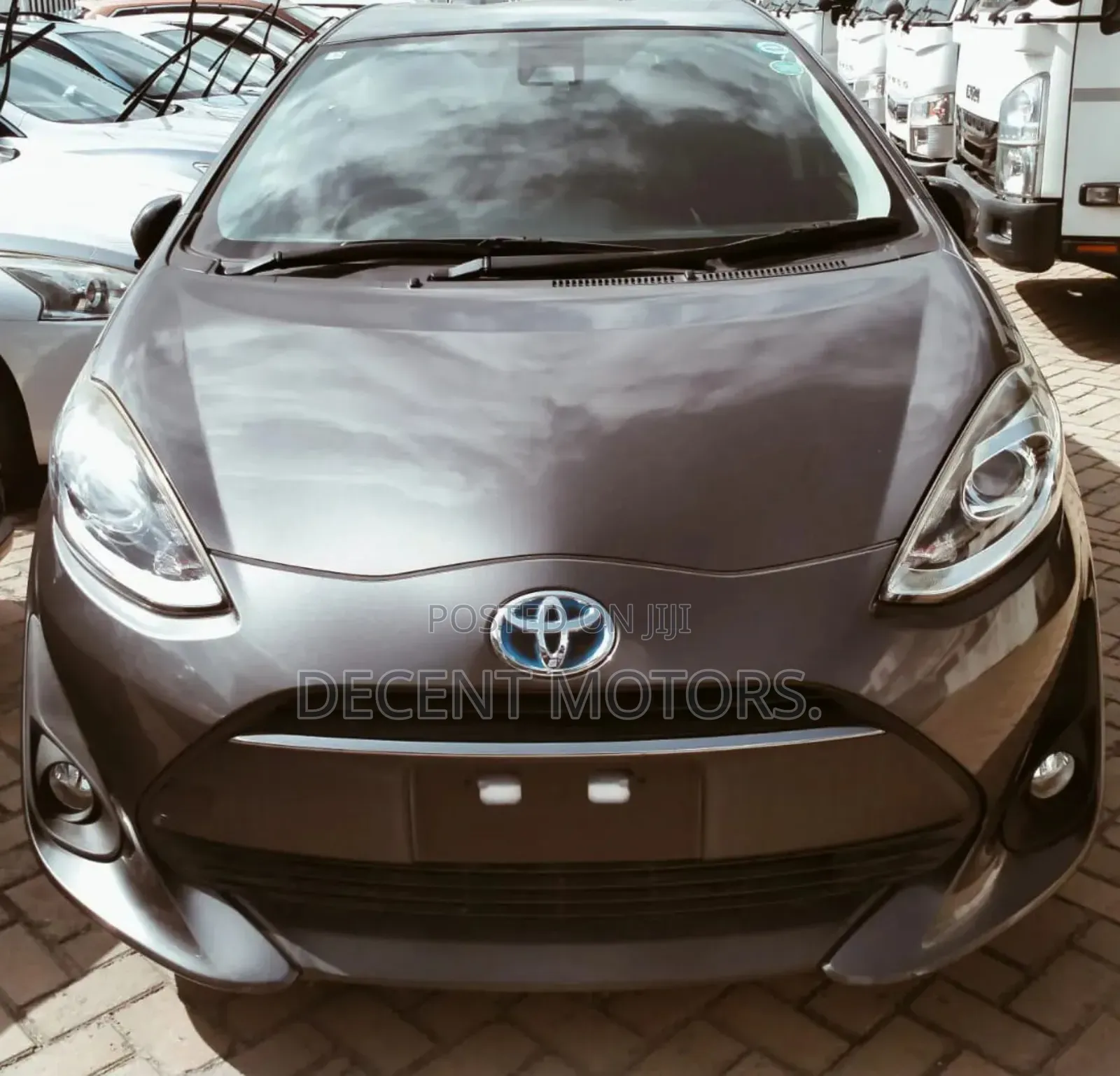 Toyota Vitz 1.5 FWD Hybrid 5dr 2019 Gray