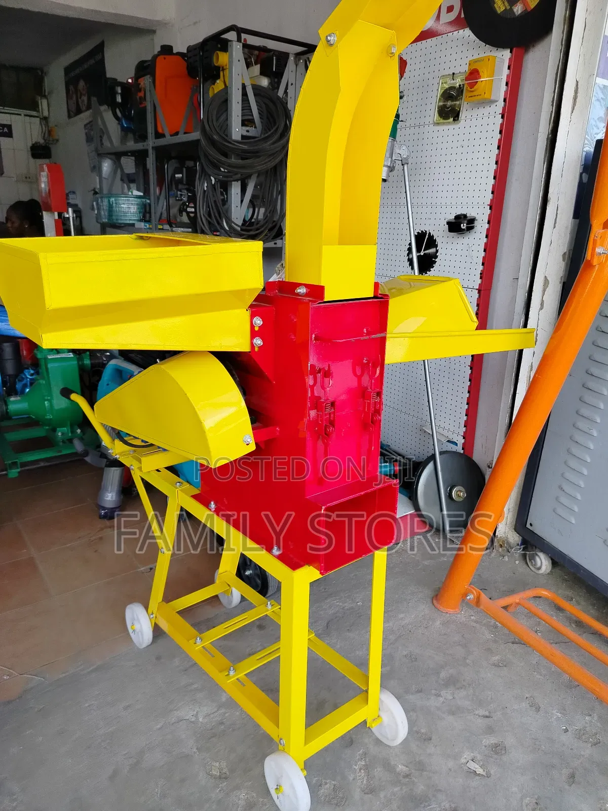 Milano Italia MMH-500 Animal Feed Chopper.