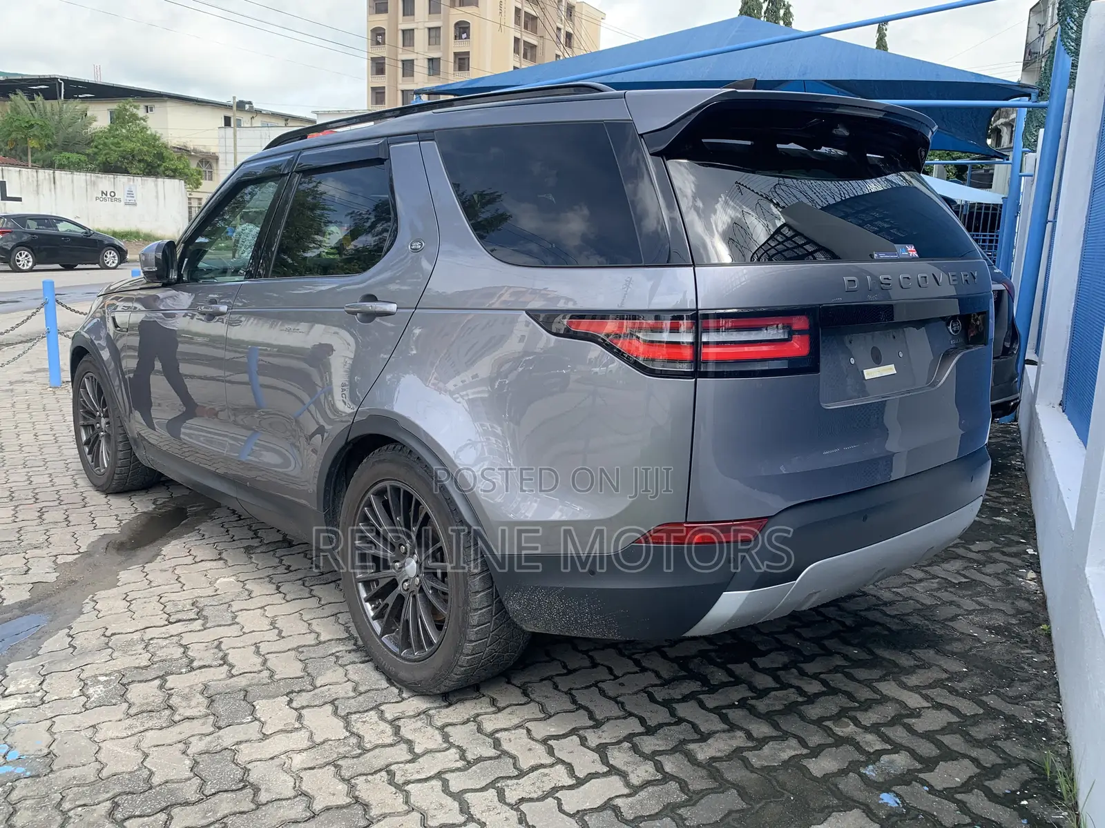 Land Rover Discovery HSE 4x4 2020 Gray