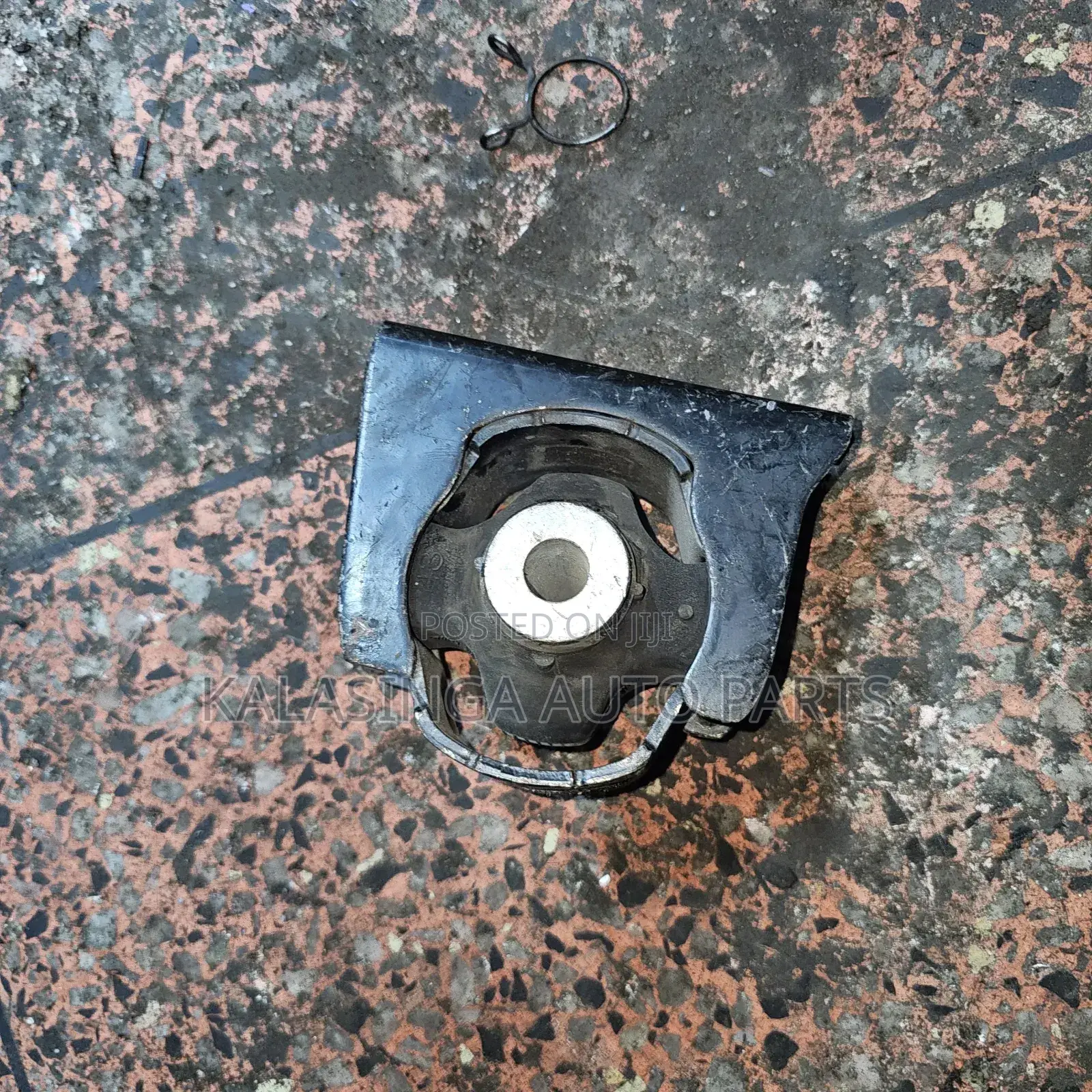 Premio Gearbox Mounting