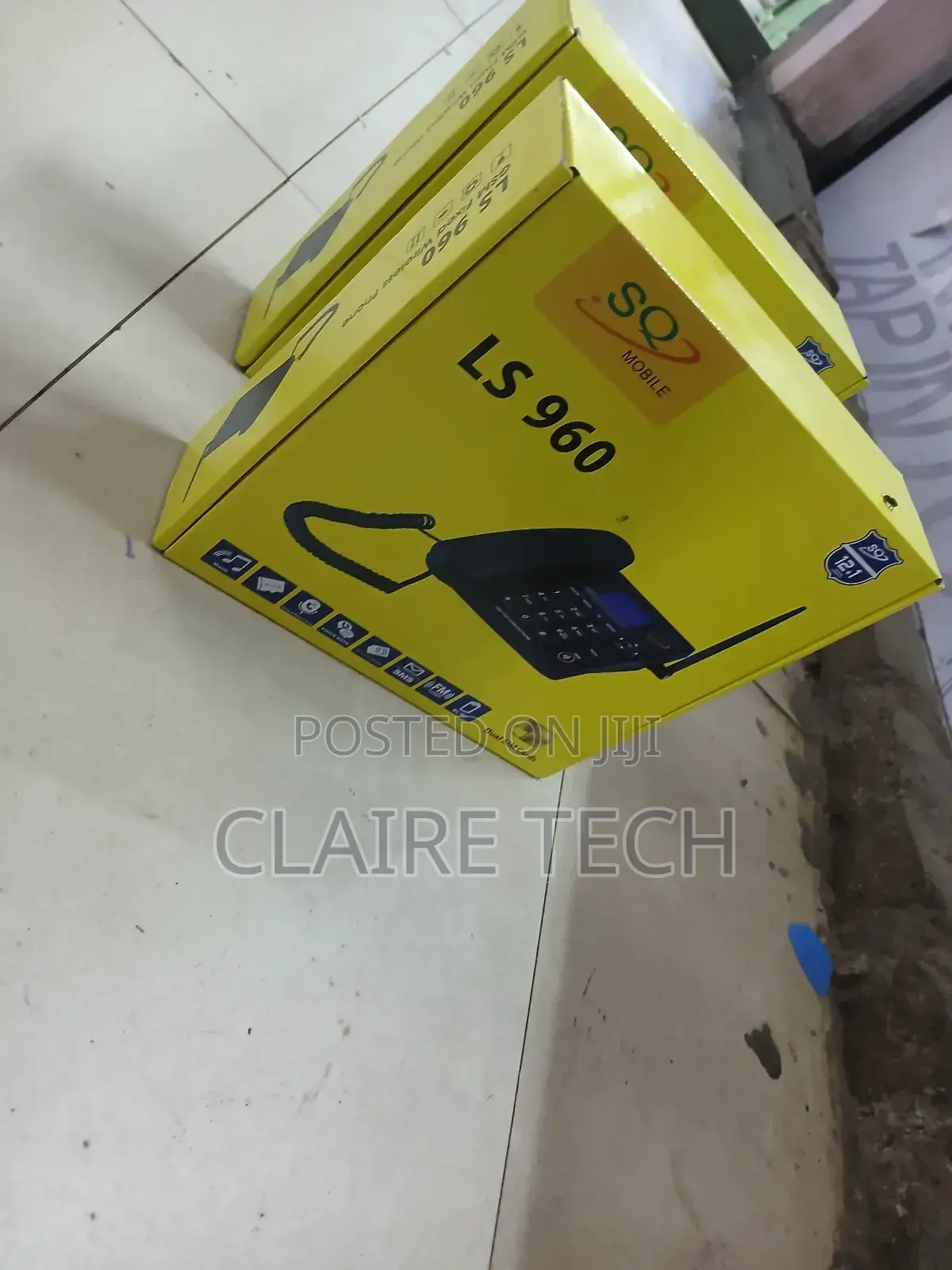 Sq Ls 960//Desktop Phone Both Office and Homee