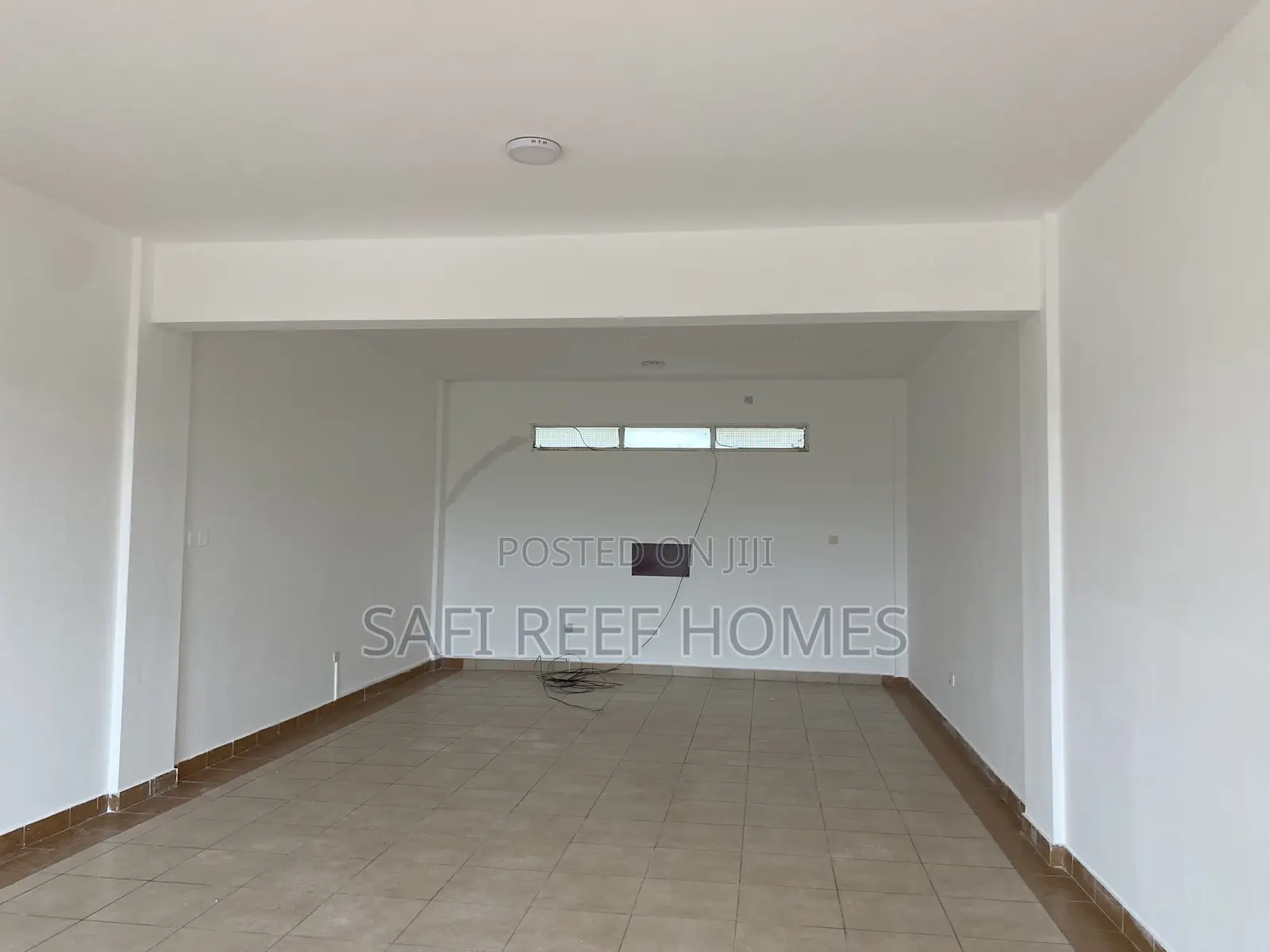 Executive Office or Shop to Let in Nyali Links Road