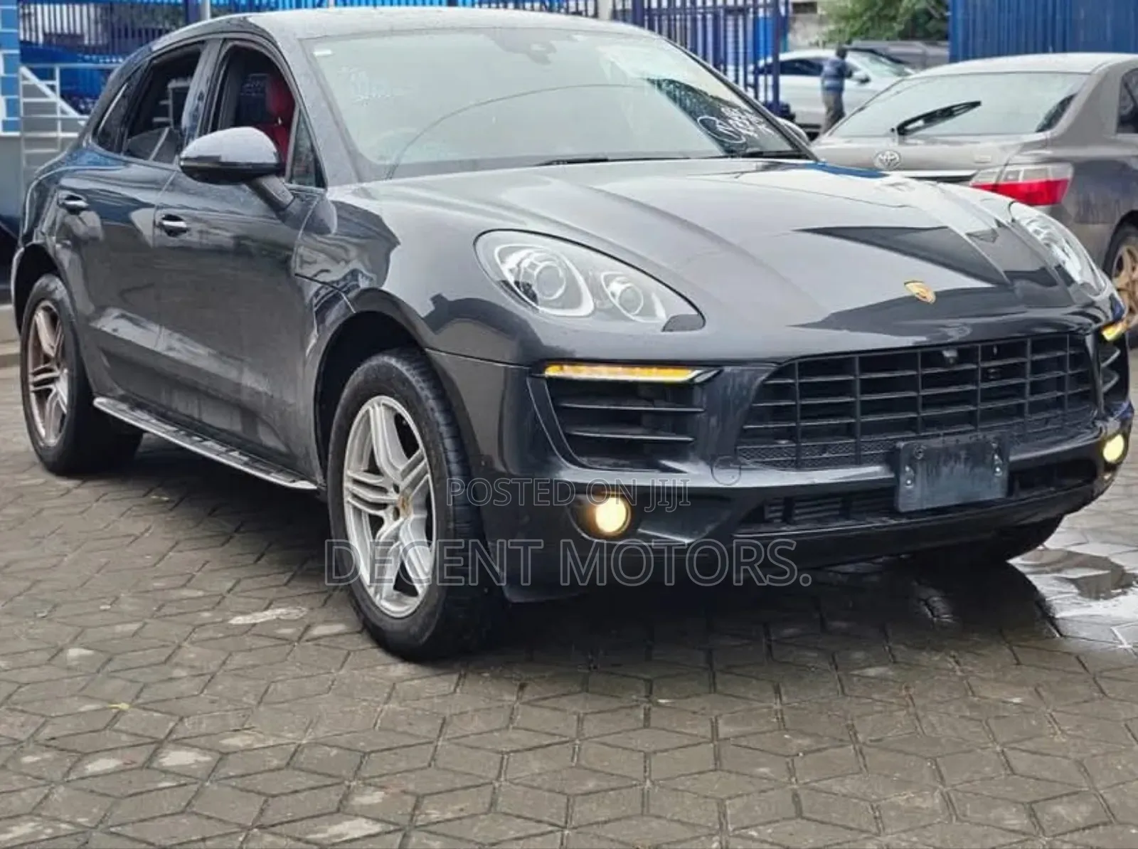 Porsche Macan Base 2019 Gray