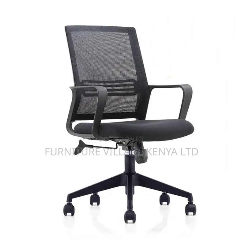 Office Chair:Office Captain’S Chair With Cushioned Mesh Back