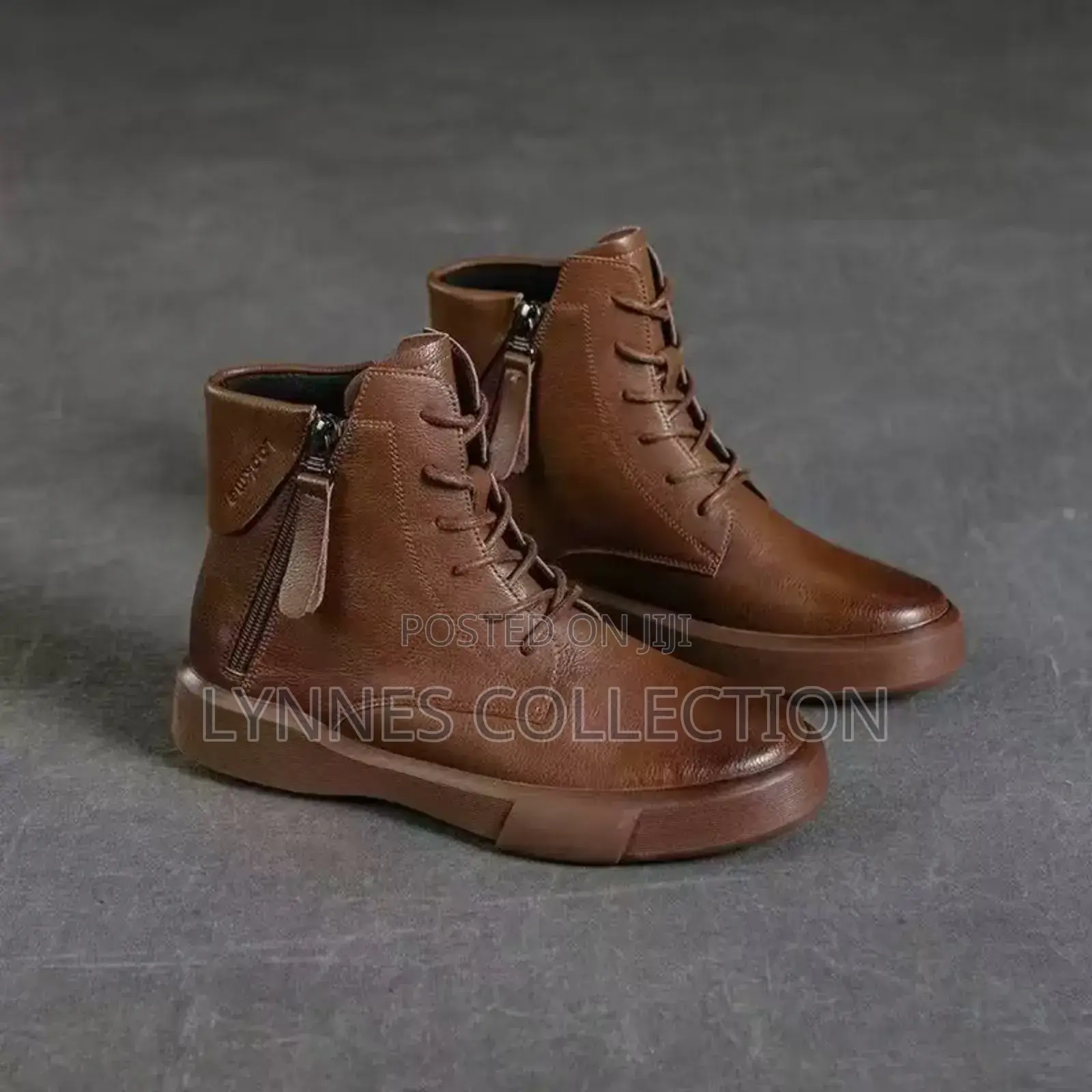 Ladies Leather Cash Boots