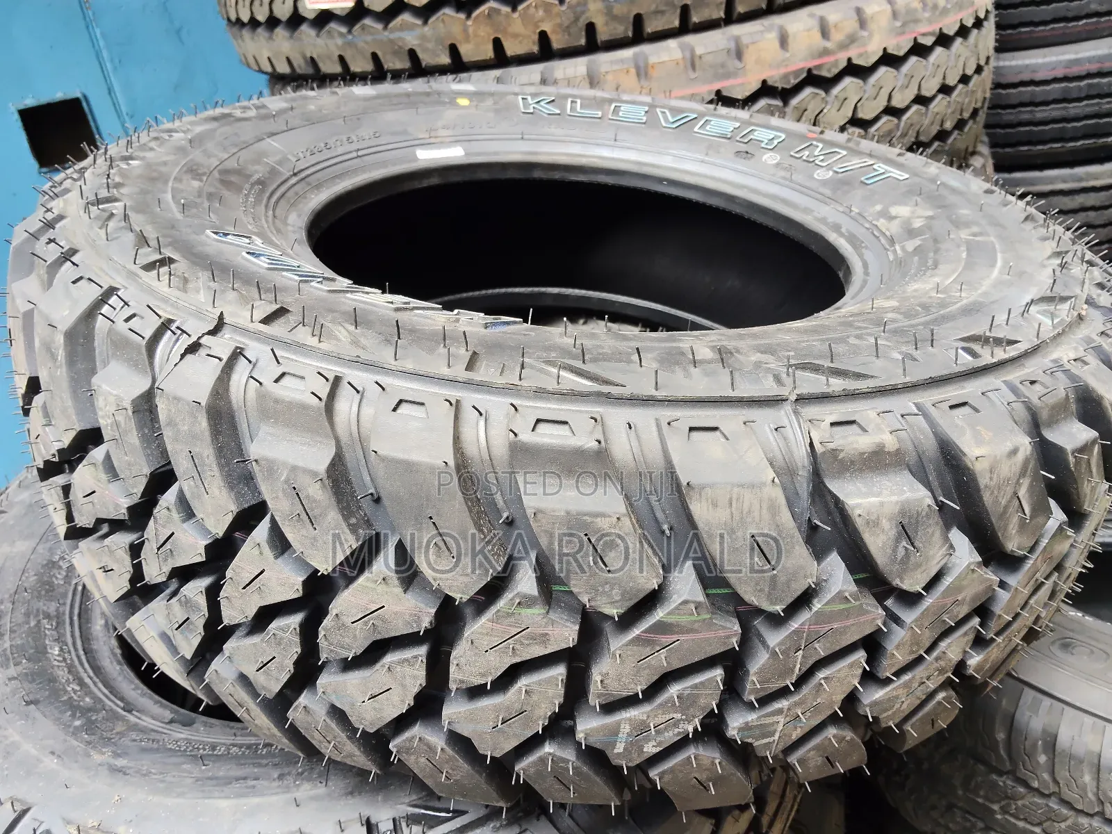 215/75r15 Kenda Tyre (Klever M/T