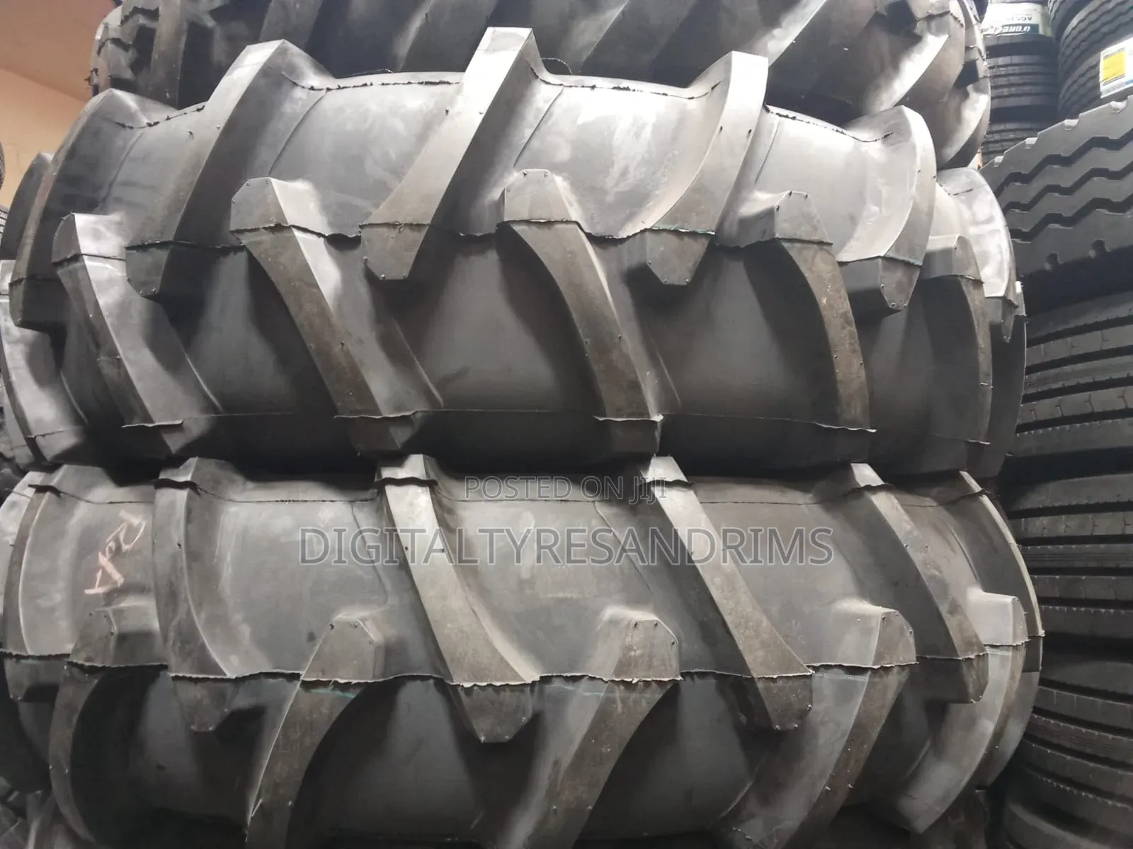 18.4_30 Roadlion Tractor Tyres Brand New