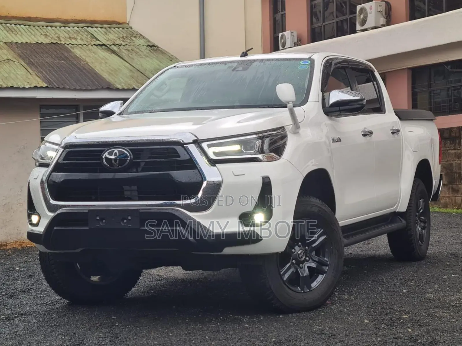 Toyota Hilux Revo Double Cab Deisel 2.4 RWD 2022 White