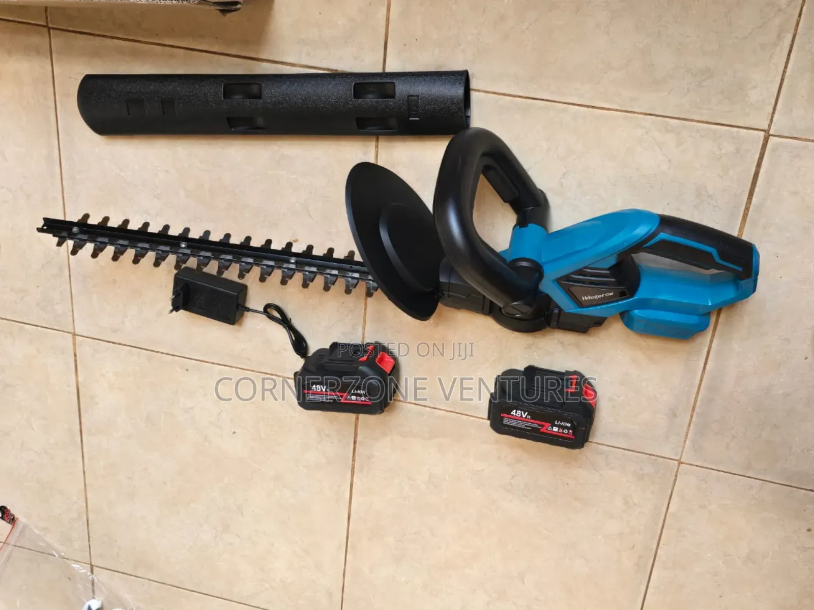 Lithium Ion Makita Cordless Hedge Trimmer