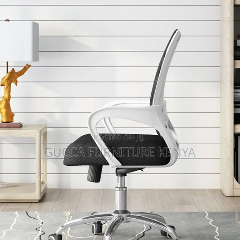 Office Chair:Ergonomic Design Clerical Simple Office Seat