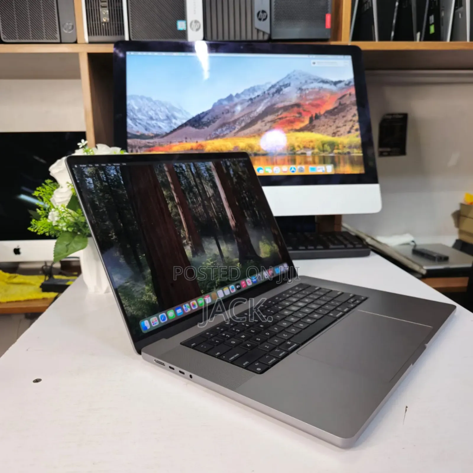 Laptop Apple MacBook Pro M1 16GB Apple M1 Pro SSD 512GB