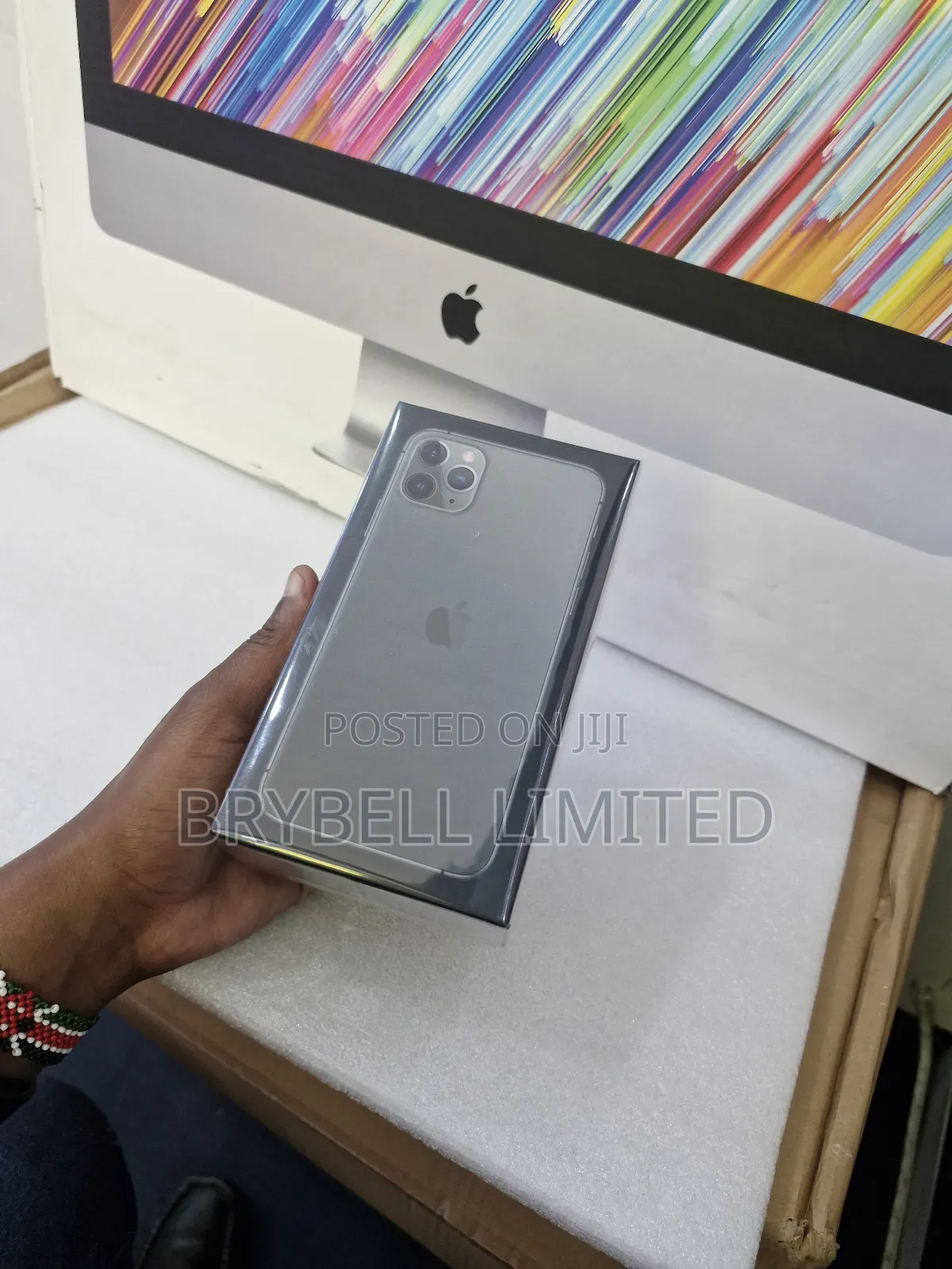 New Apple iPhone 11 Pro Max 256 GB Green