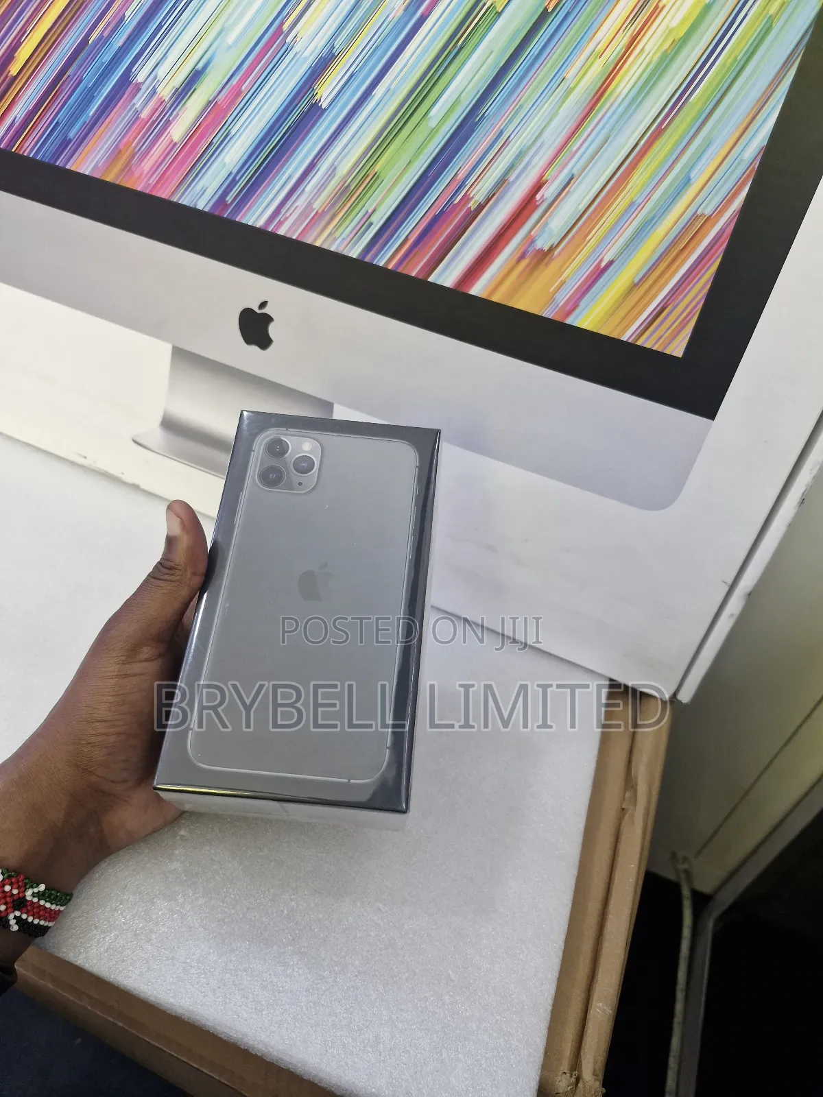 New Apple iPhone 11 Pro Max 256 GB Green