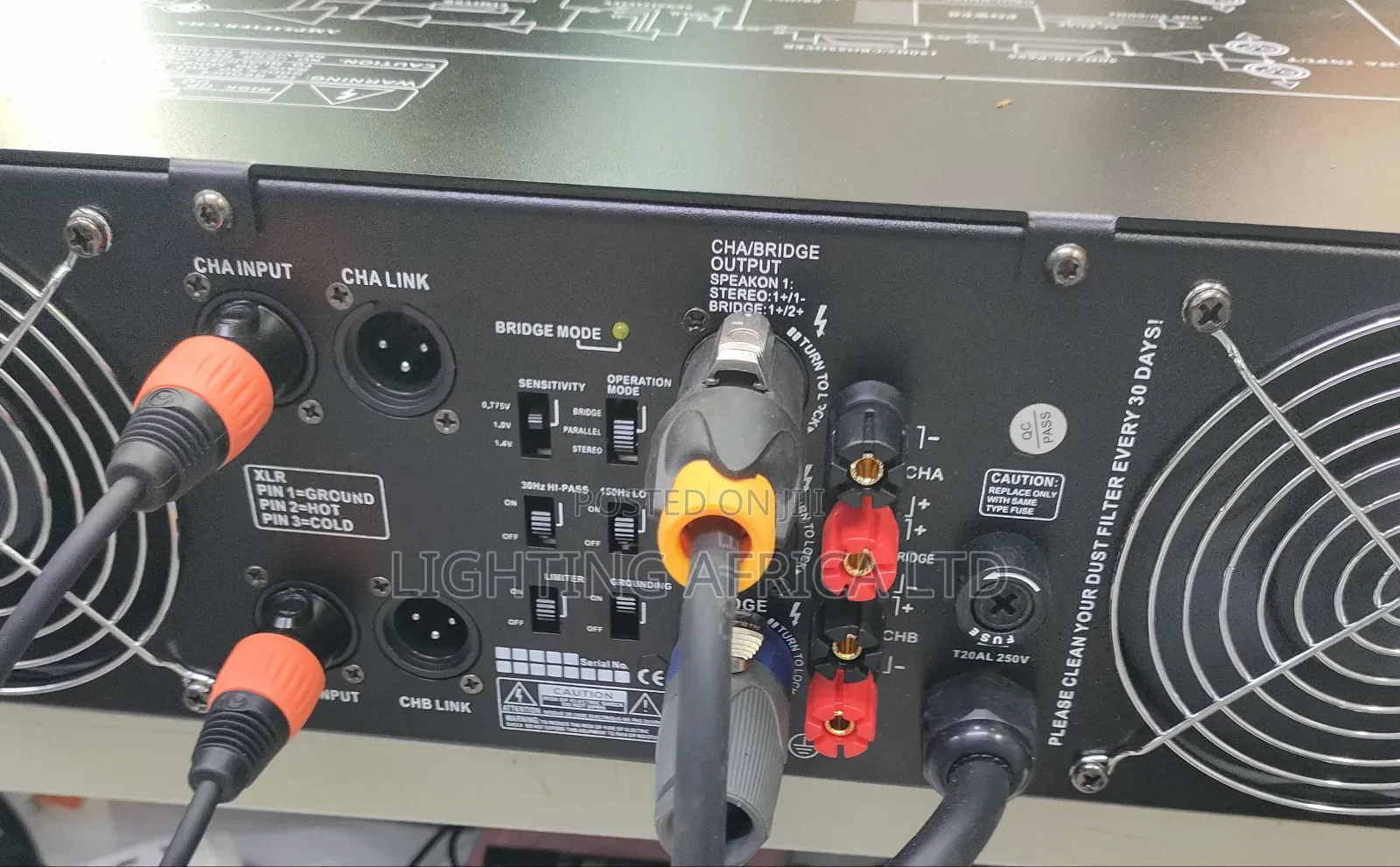 C18 Crest Audio Power Amplifier Proffesional 2 Channels Output