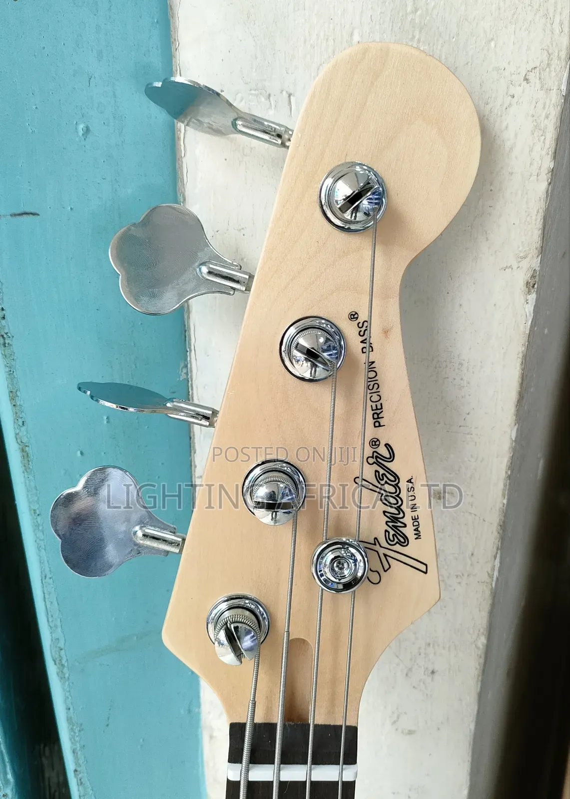 Fender 4 String Proffesional Bass Guitar