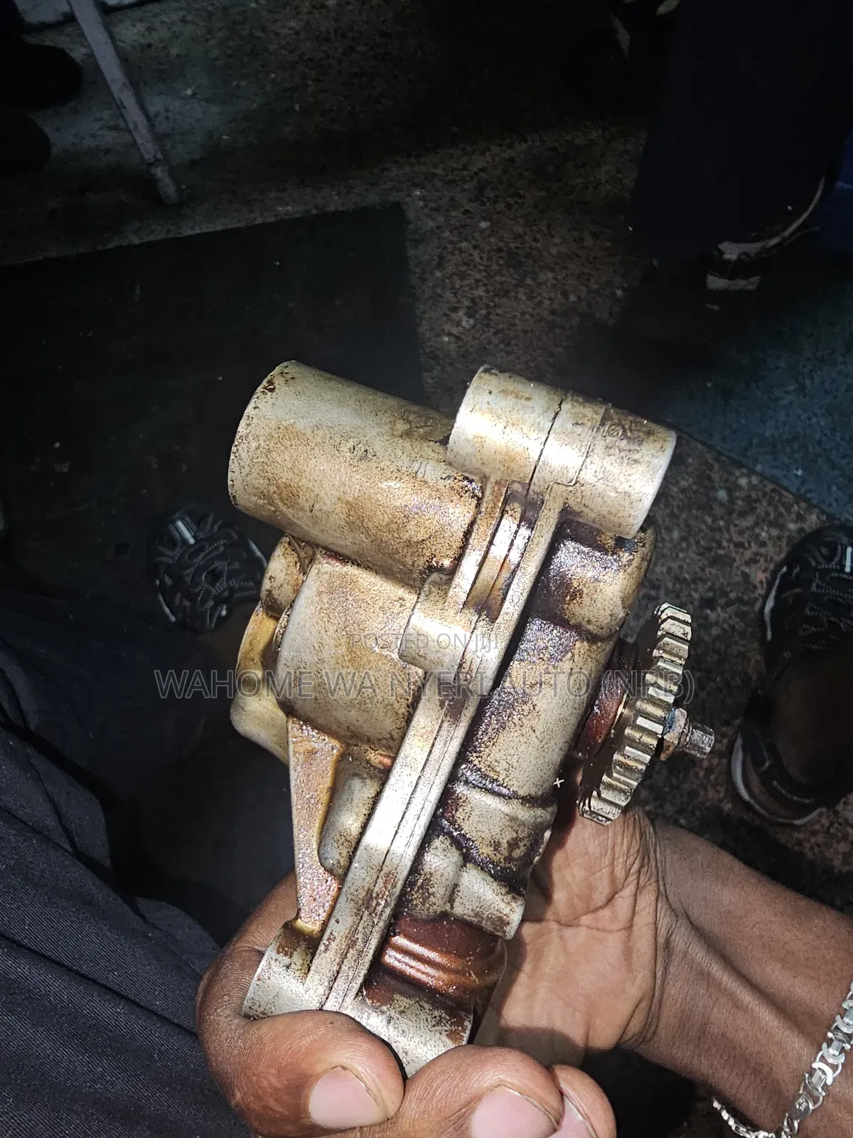 Oil Pump Hr15