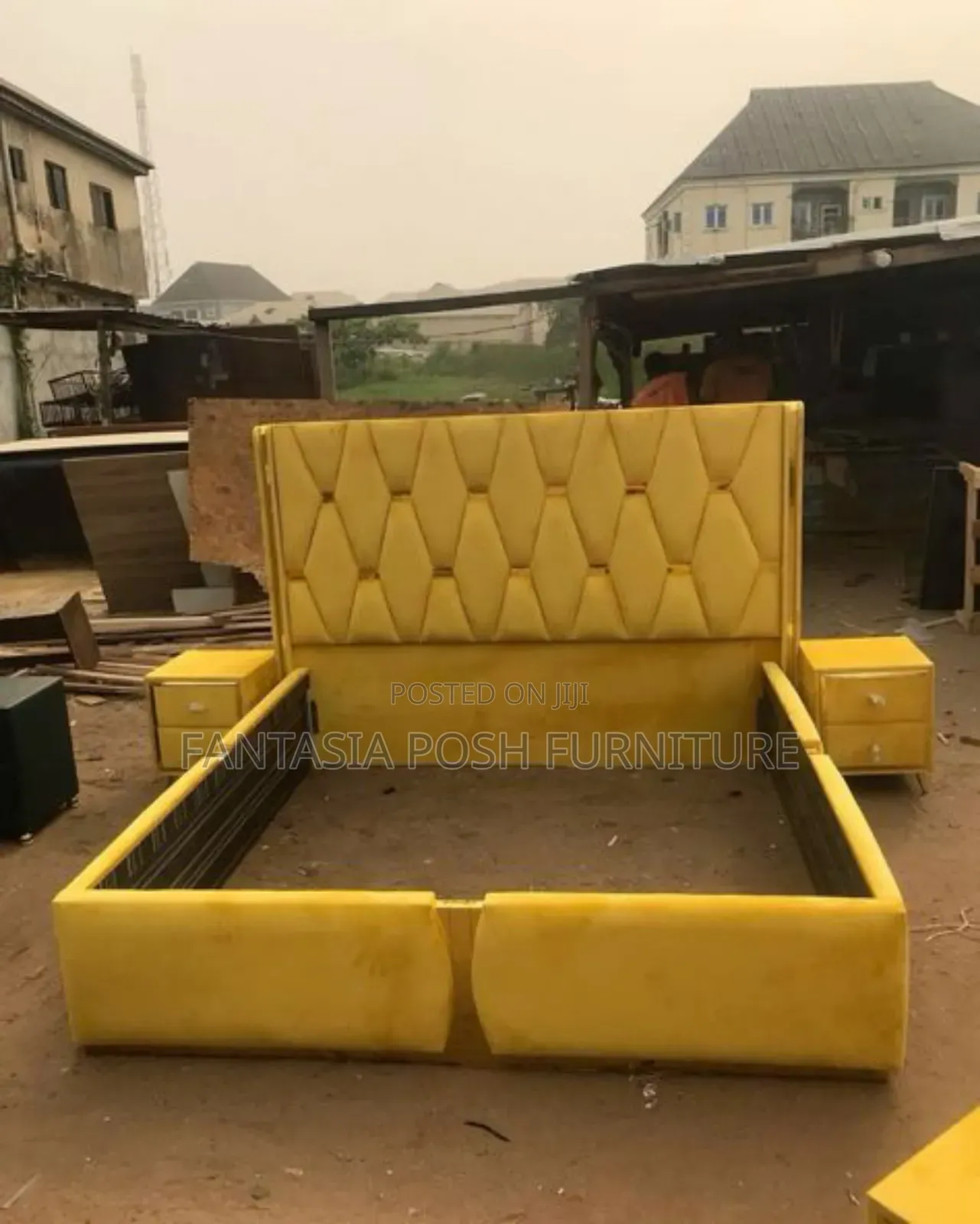 5*6 Golden Glam Chester Bed With 2 Sideboxes