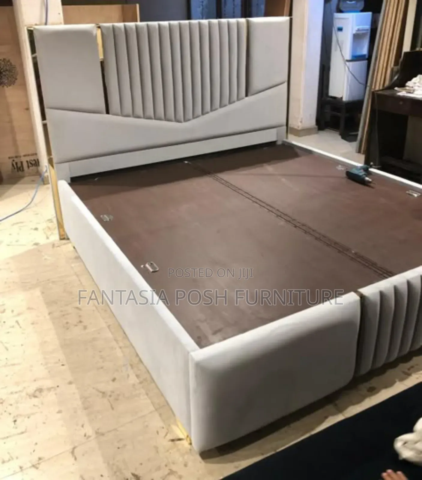 5x6 King-Size Chester Bed - Limited Offer!