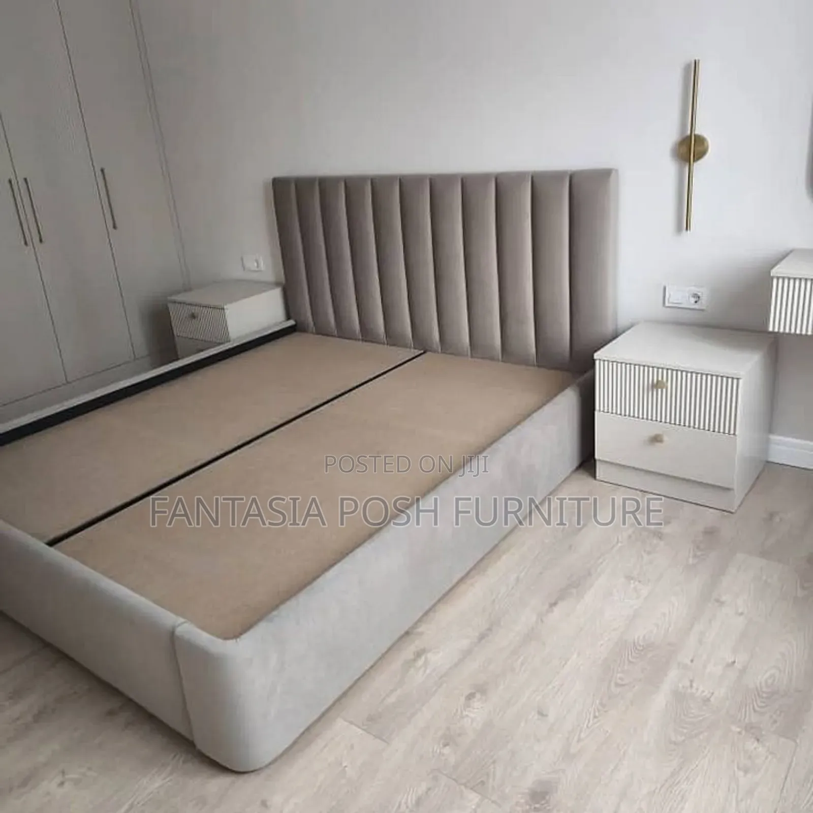 5x6 New and Stylish Chester Bed