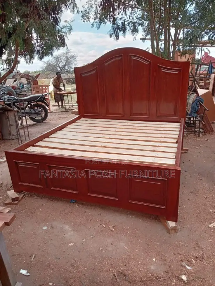 Royal Mahogany High-Back Bed
