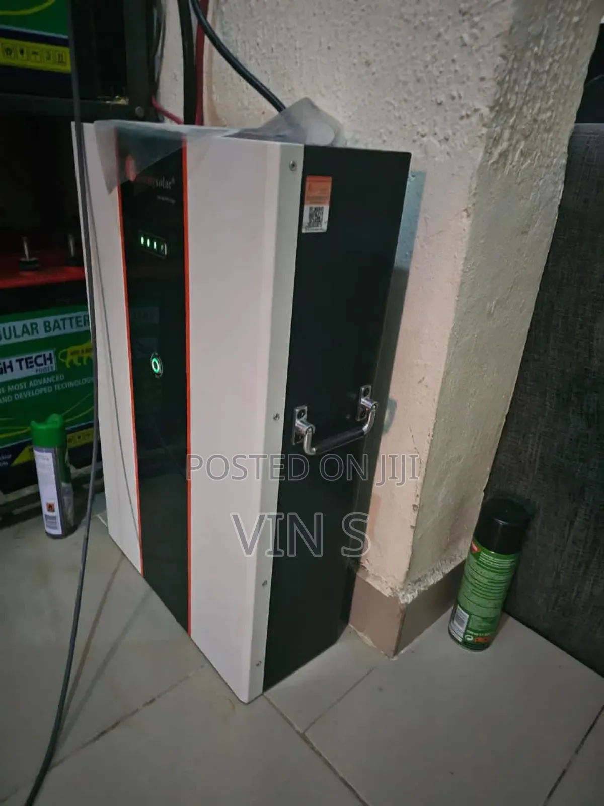 Felicity Lithium Batteries" Fělicity Lithiûm Bâtteries