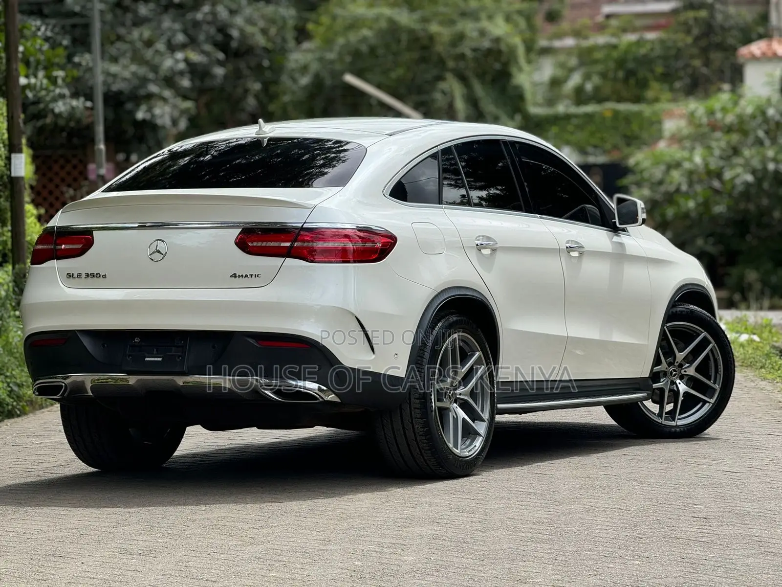 Mercedes-Benz GLE-Class GLE 350d 4MATIC 2018 White