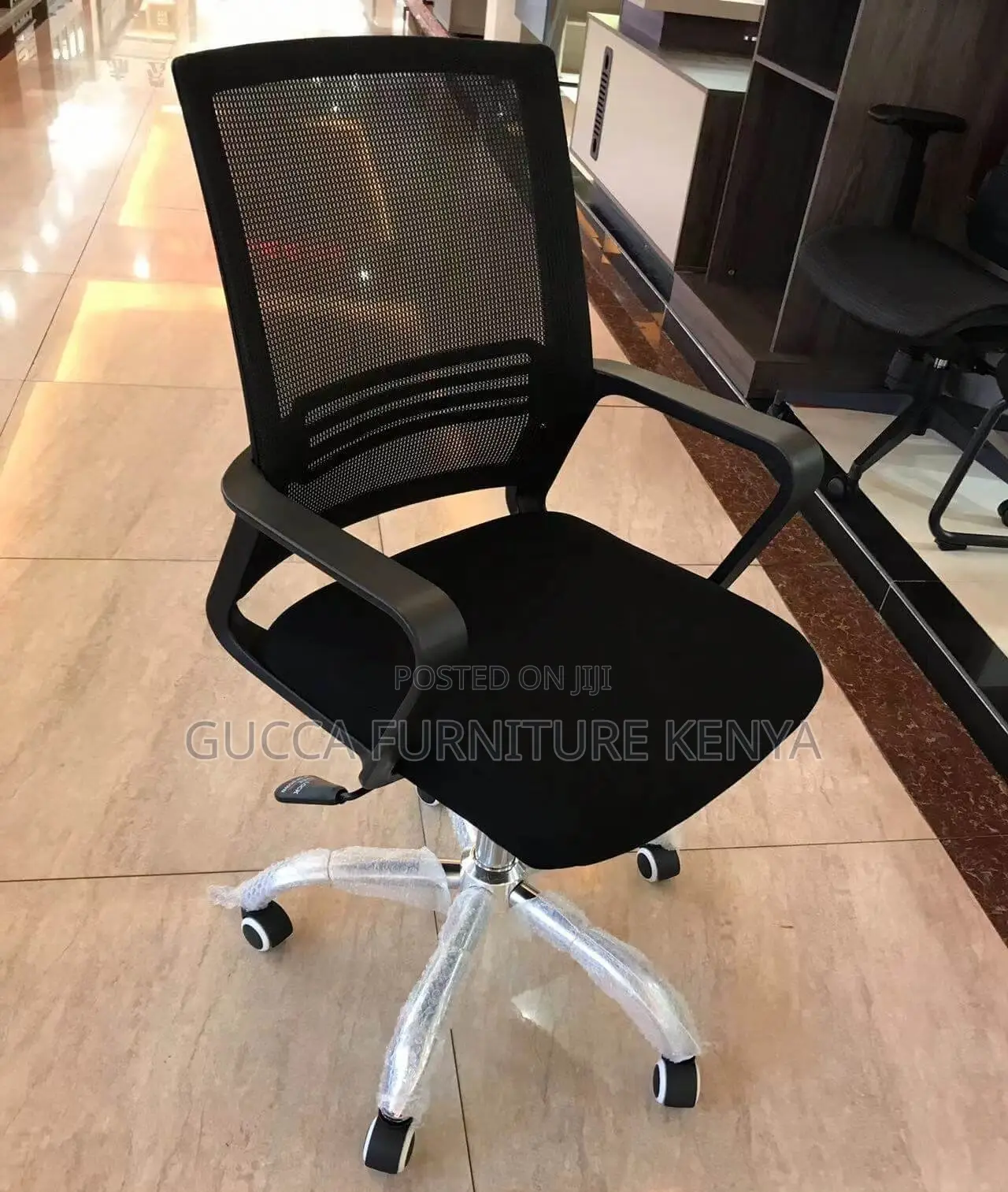Chairs:Solid Ergonomic Computer Chair With Swivel Function