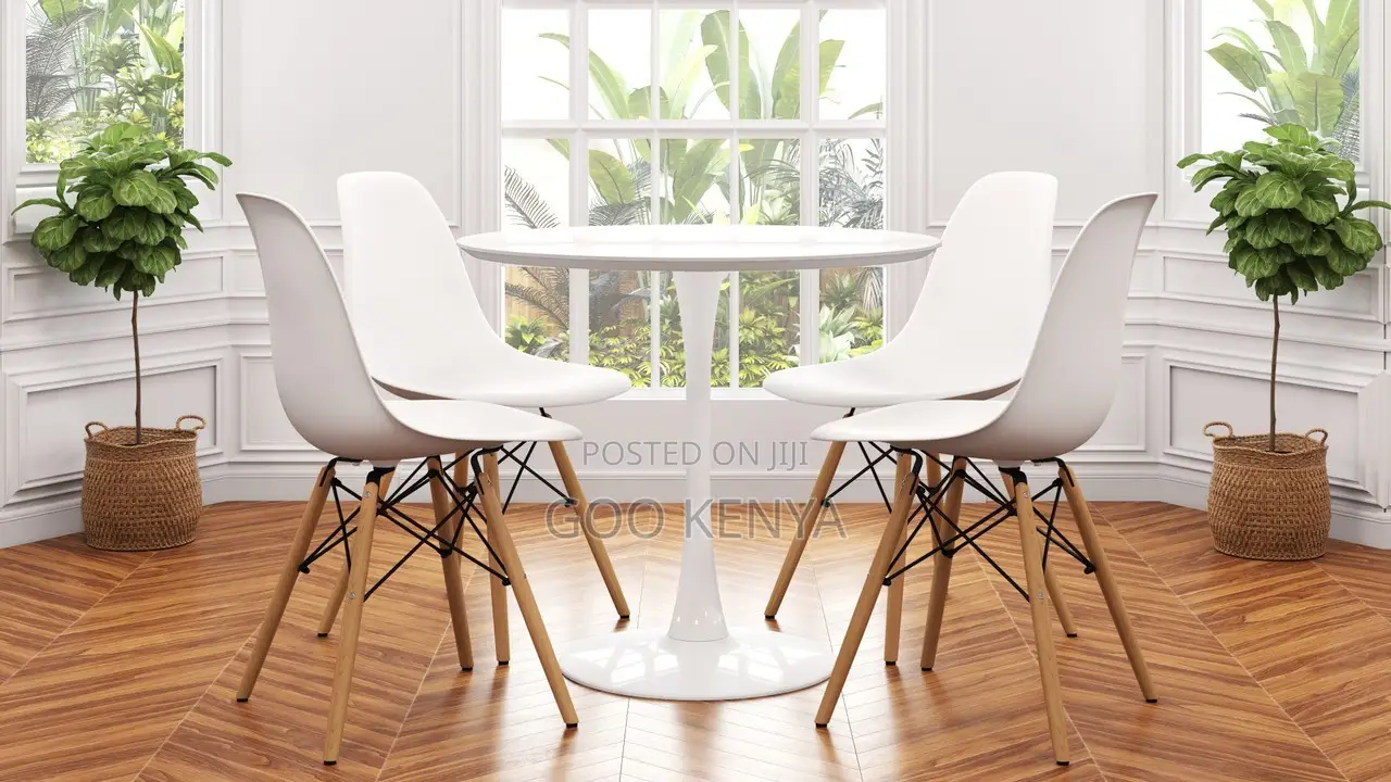 Dining Tables ; 4-Seater Tulip Round Dining Table
