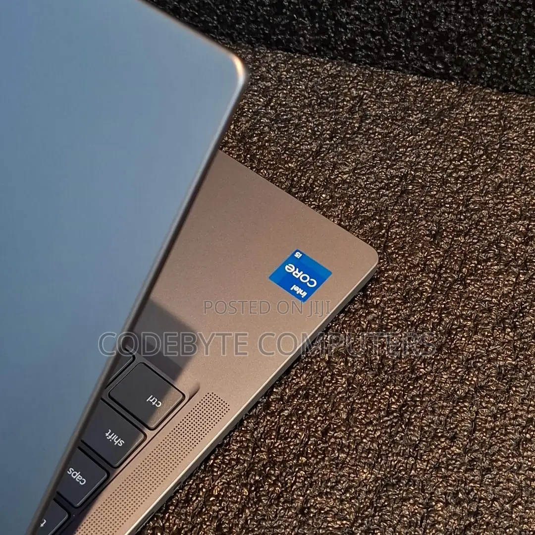 New Laptop Lenovo Ideapad 3 16GB Intel Core i5 SSD 512GB