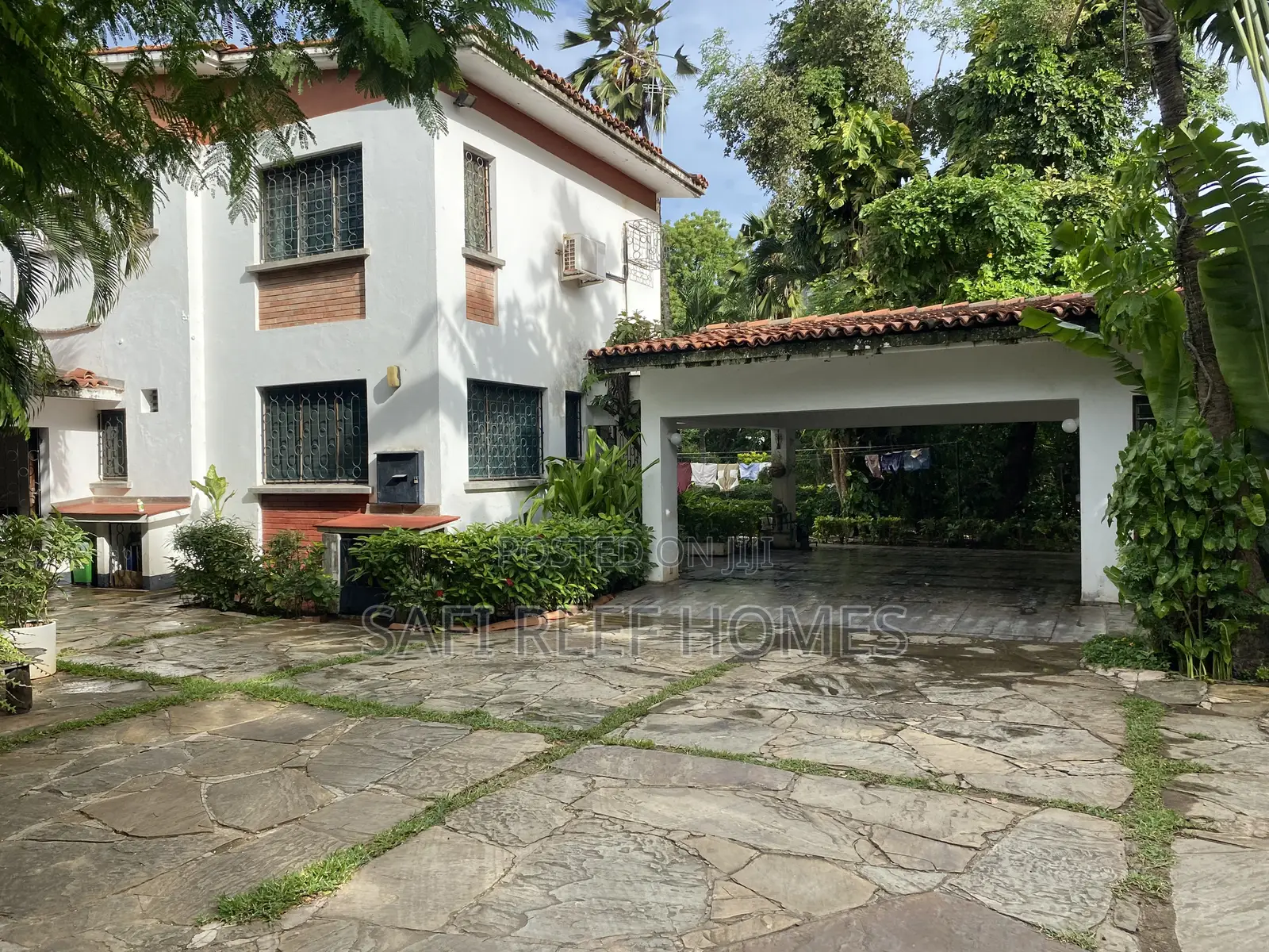 5bdrm Maisonette in Nyali for sale