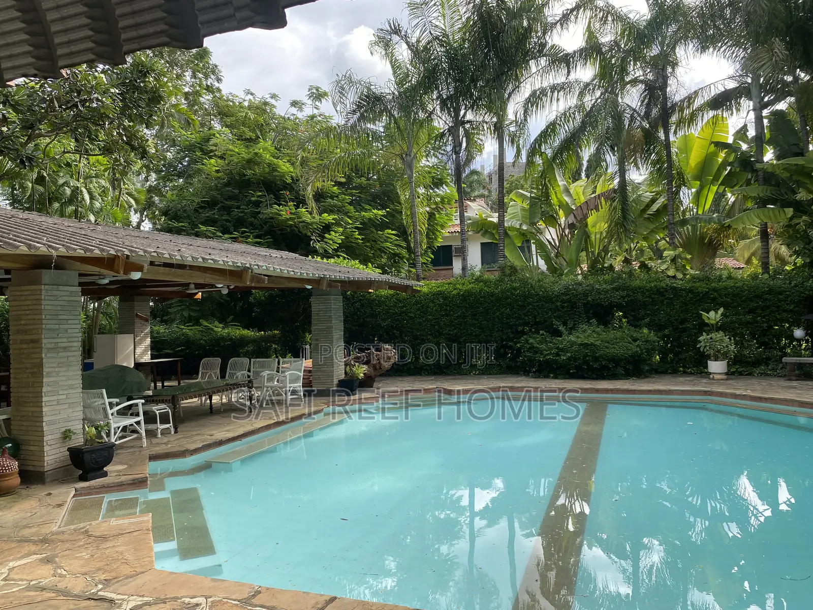 5bdrm Maisonette in Nyali for sale