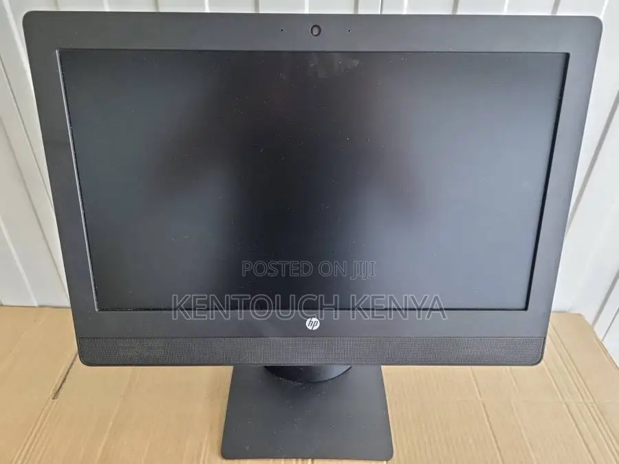 Desktop Computer HP ProOne 600 G3 8GB Intel Core I5 SSD 256GB