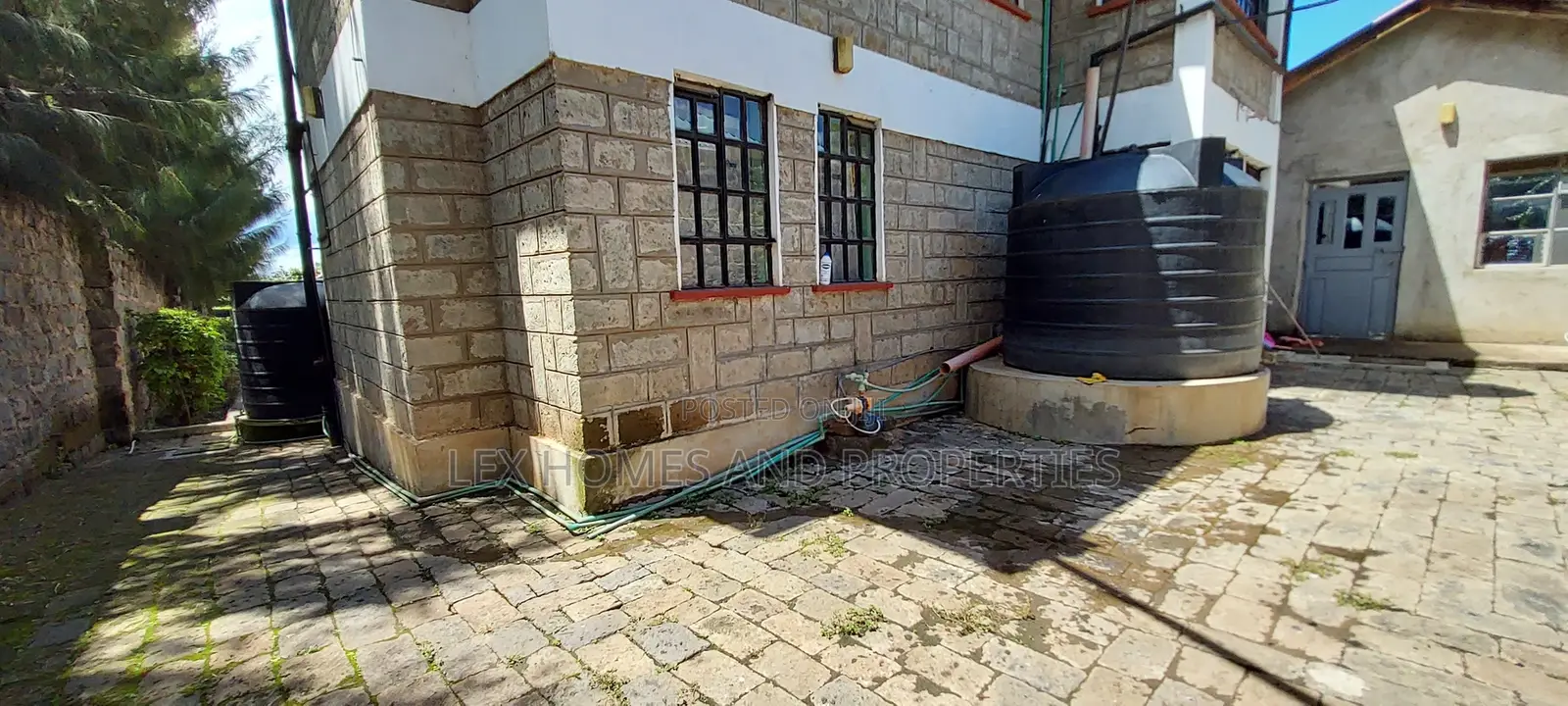 5bdrm Maisonette in Nkoroi for sale