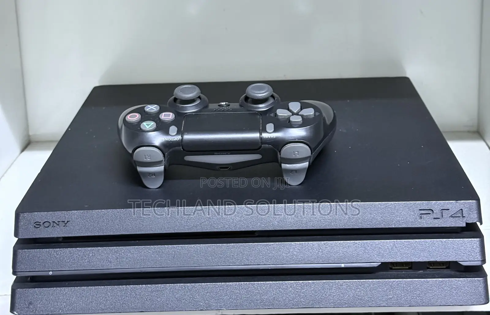 Well Kept Ps4 Pro One Tb