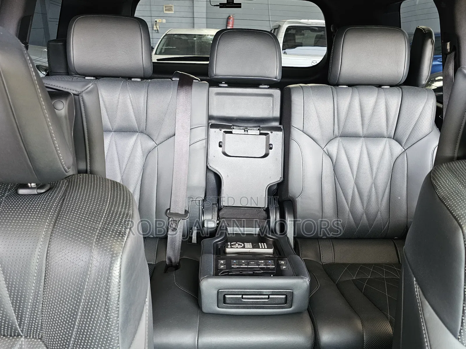 Lexus LX 570 AWD 2019 Matt Black