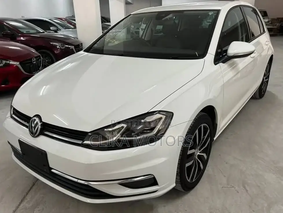 Volkswagen Golf TSI S FWD 2018 White