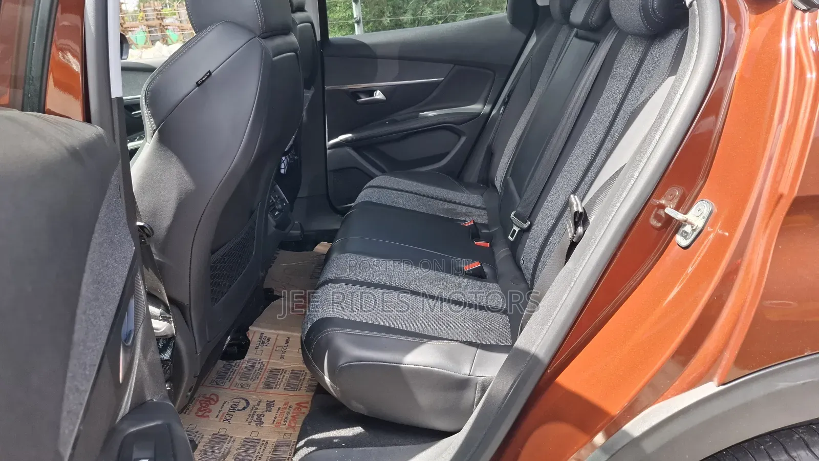 Peugeot 3008 2018 Brown