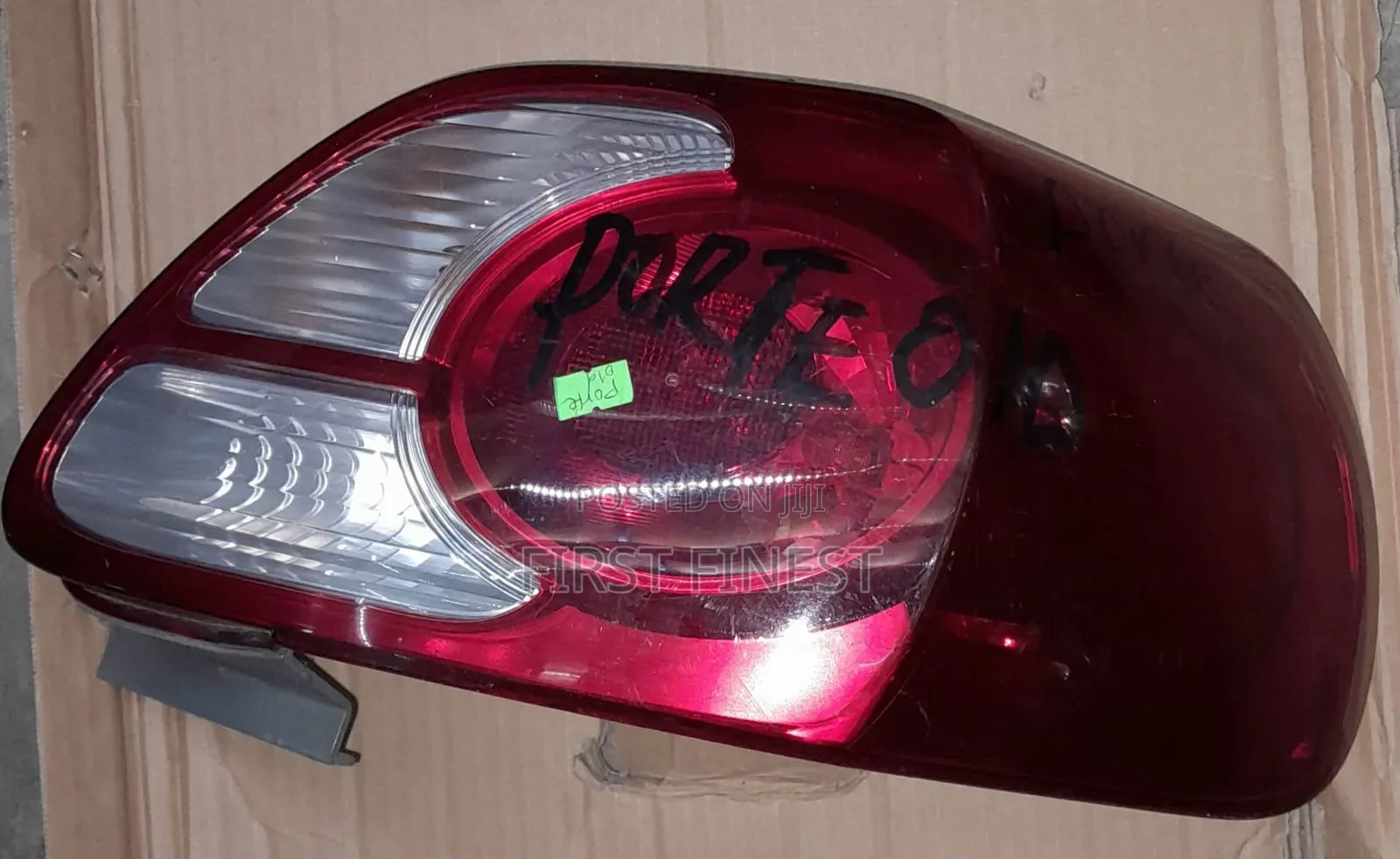 Porte Old Taillight