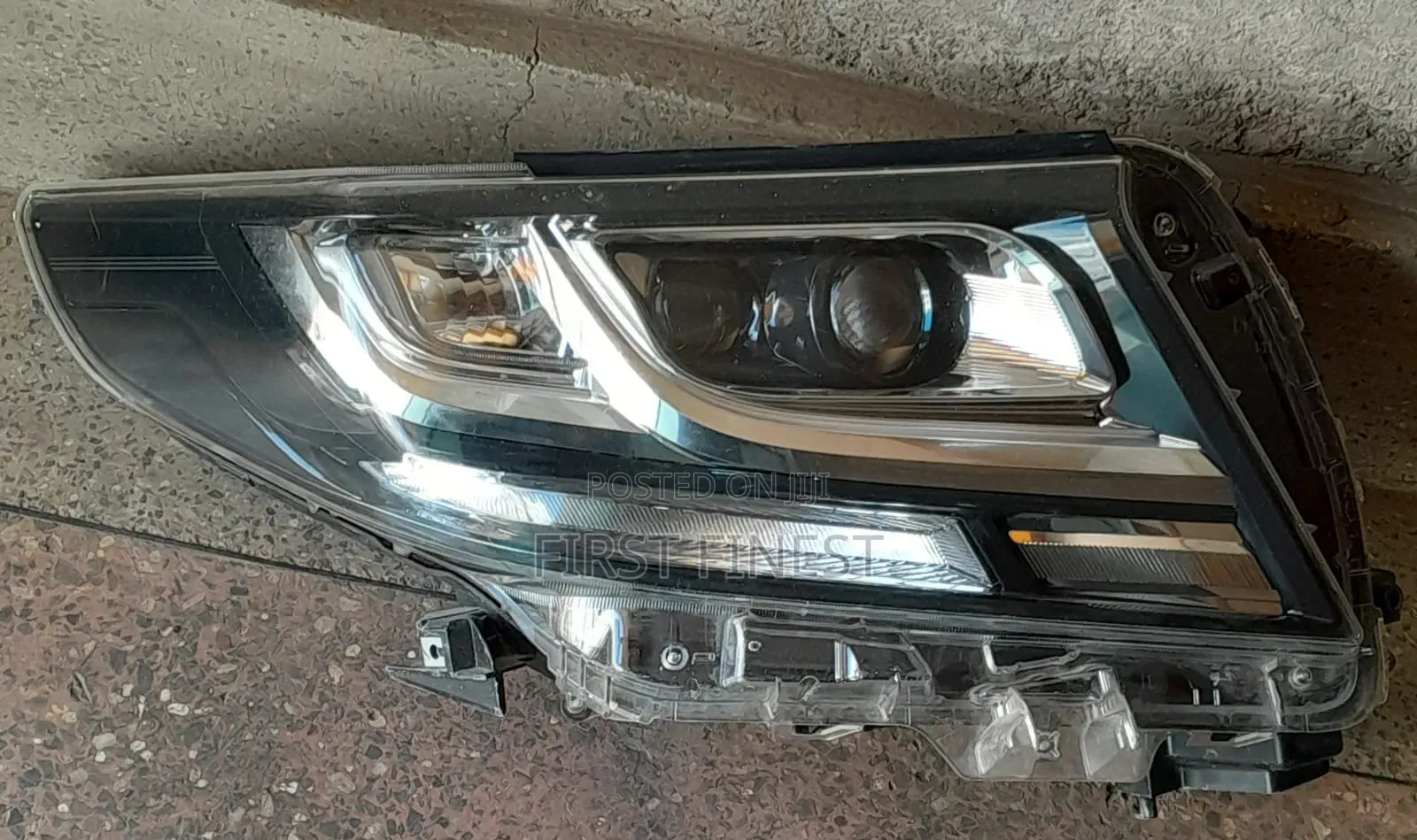 Alphard 2016 Headlight (Dark Shade)