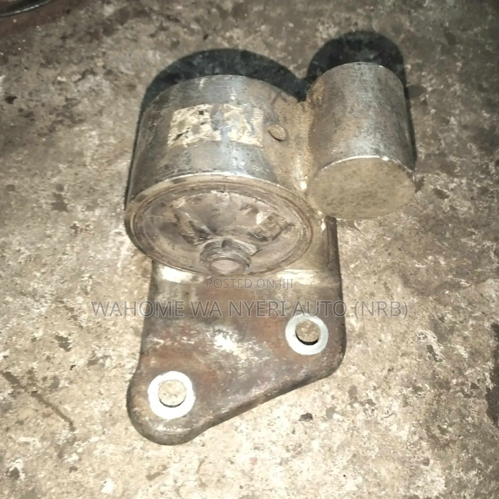 Mitsubishi Lancer Gear Mount