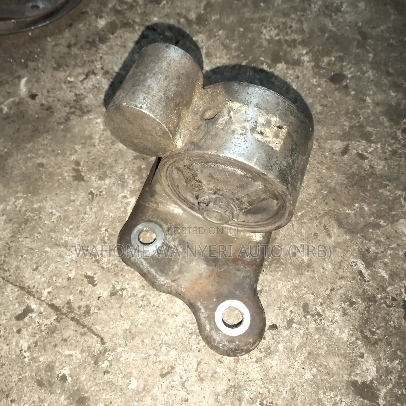 Mitsubishi Lancer Gear Mount