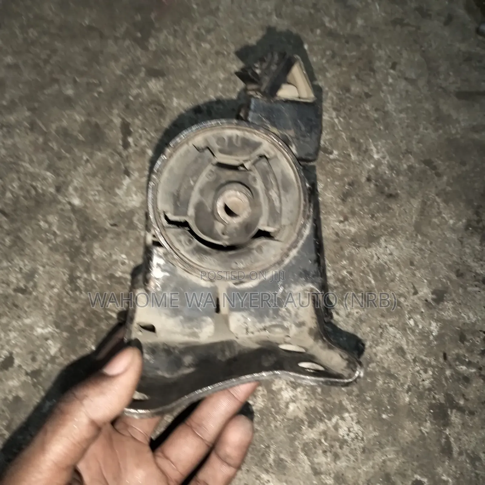 Nissan Xtrail Nt30 Gearbox Mount