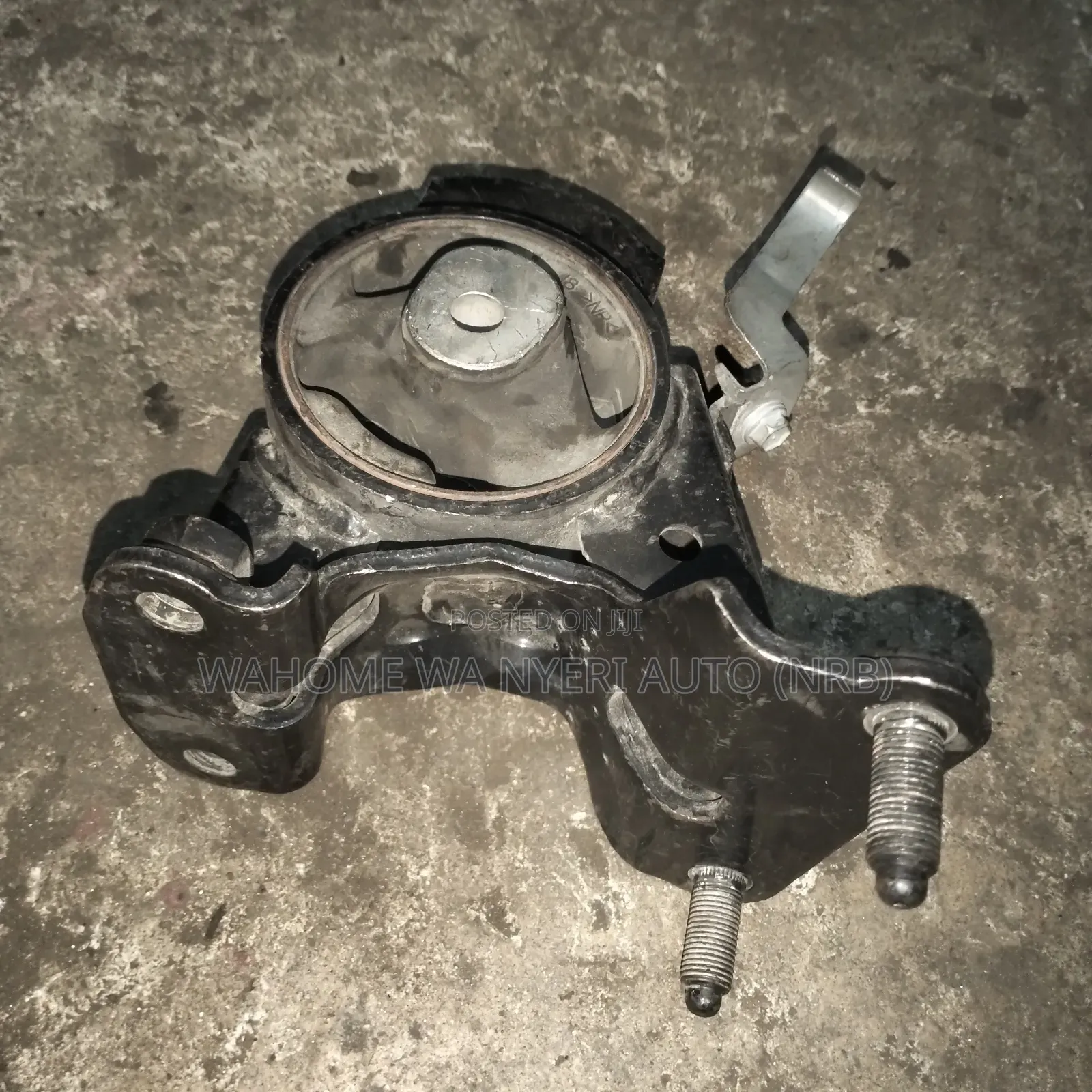Harrier New Model Rear Gearbox Mount