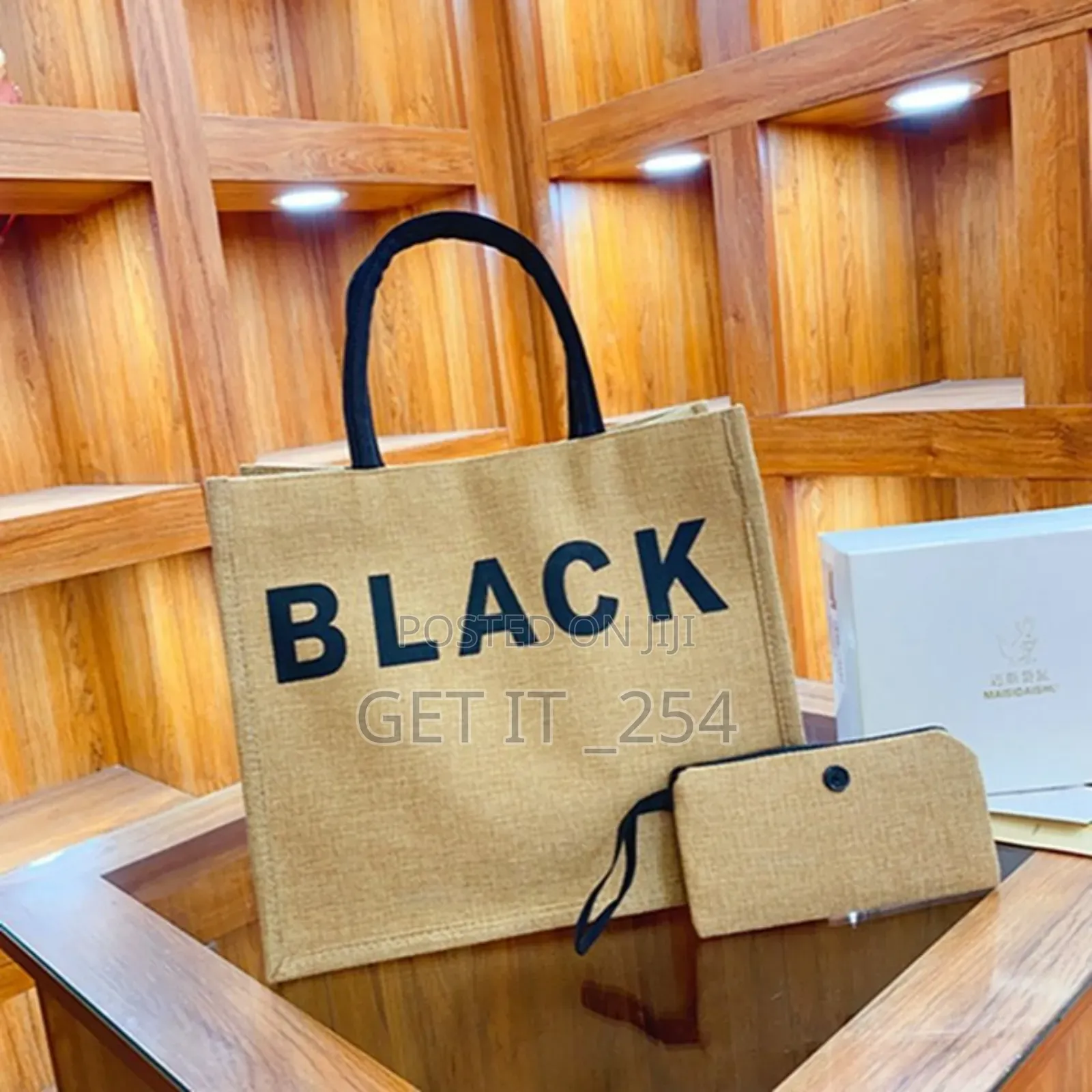 *Geometric Print Pattern Tote Bag